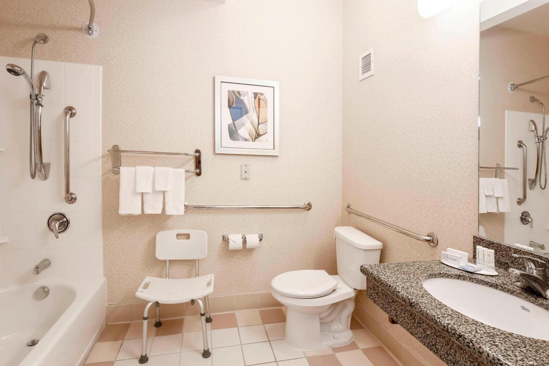 Fairfield Inn & Suites Temecula photo 10