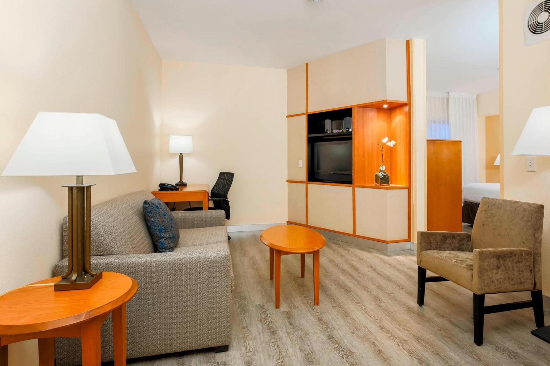 Fairfield Inn & Suites Temecula photo 14