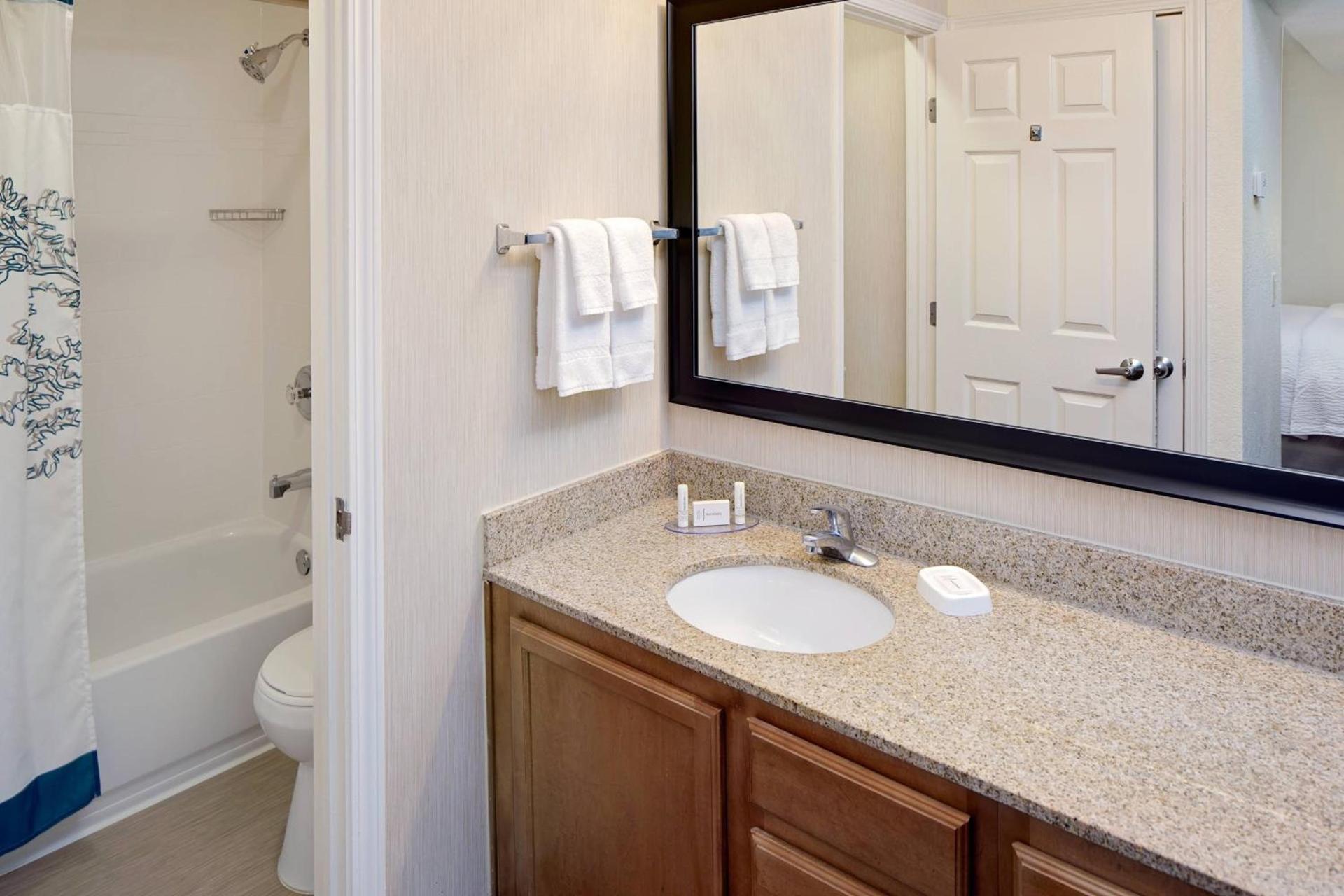 Residence Inn by Marriott Fremont Silicon Valley photo 8