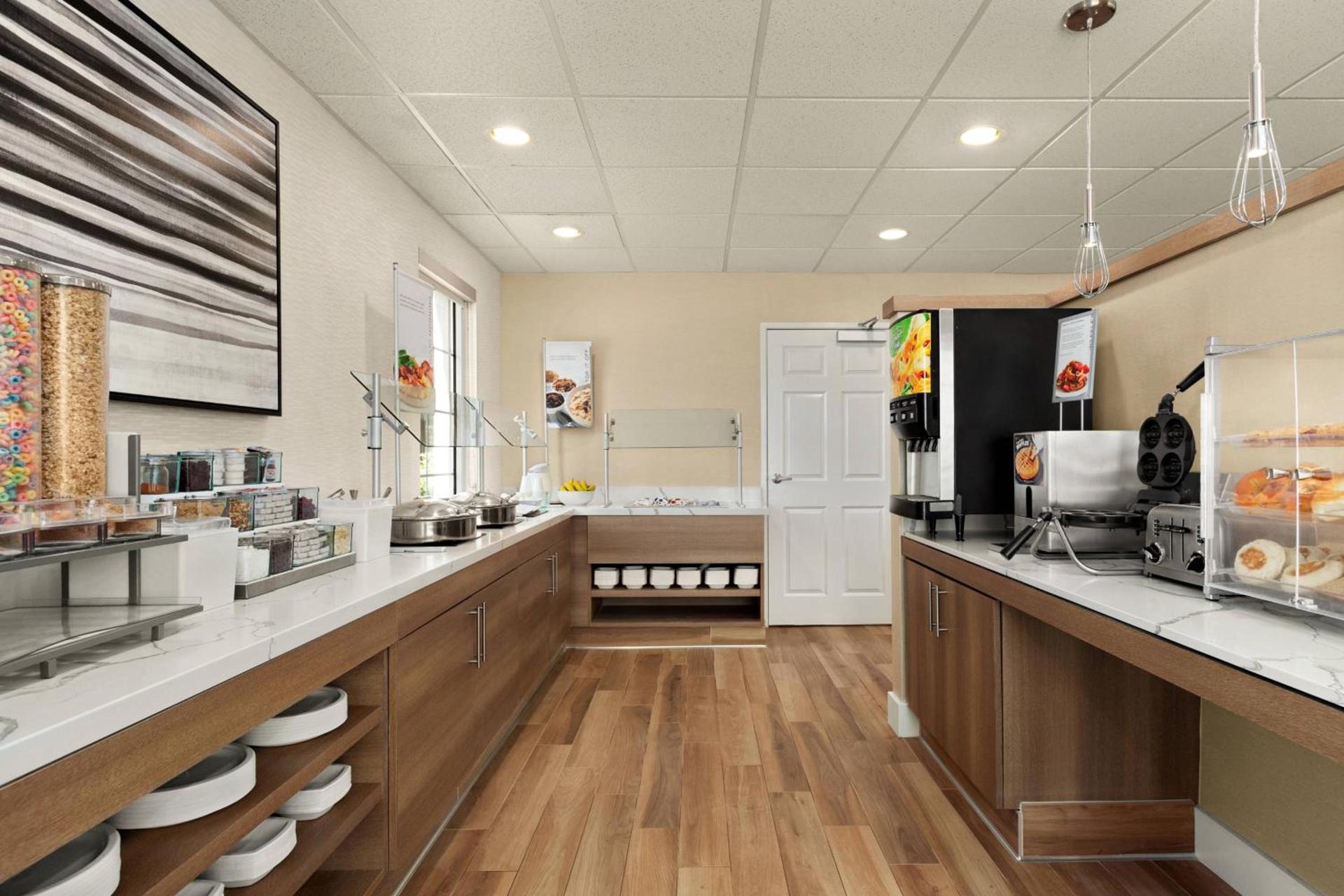 Residence Inn by Marriott Salinas Monterey photo 22