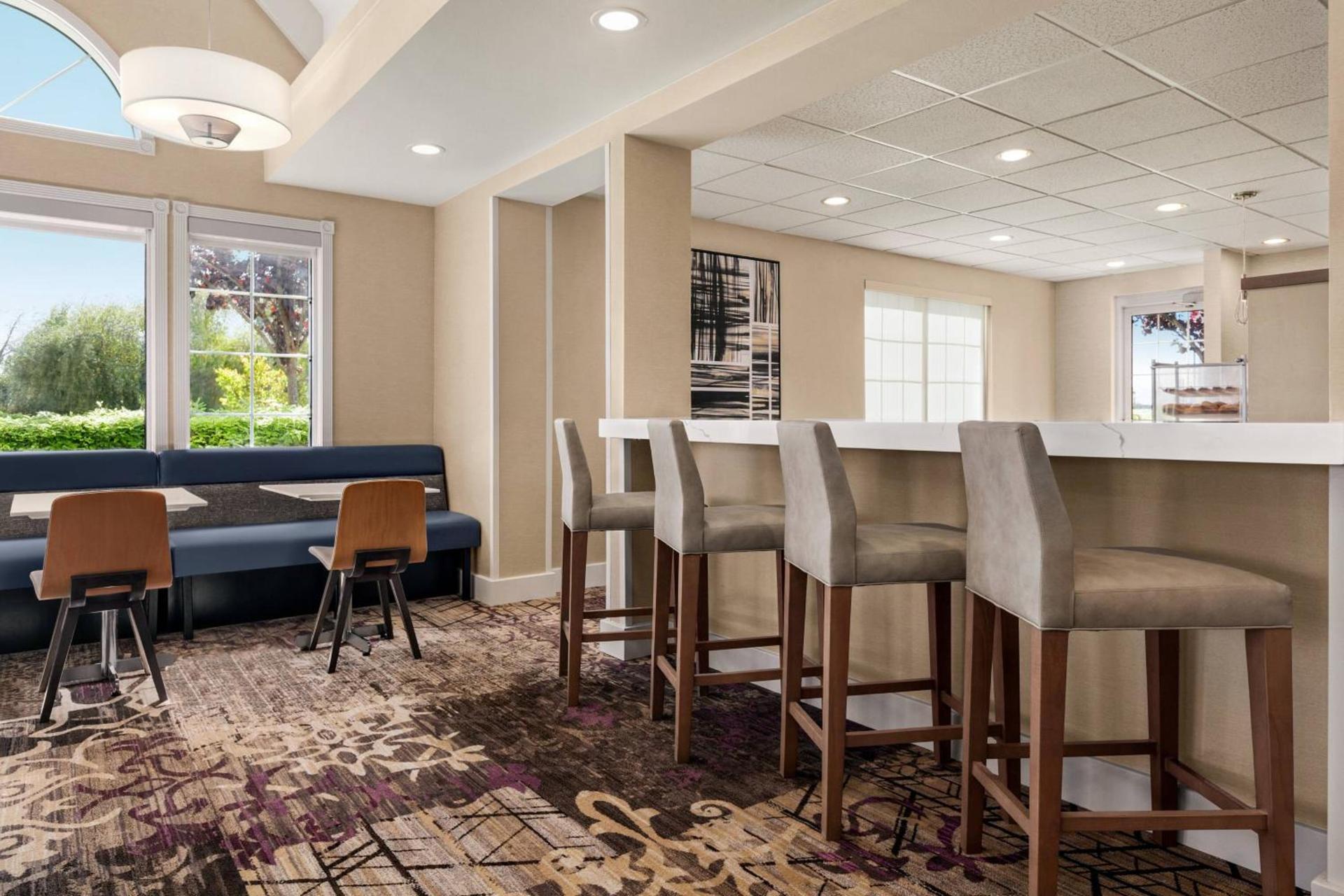 Residence Inn by Marriott Salinas Monterey photo 23
