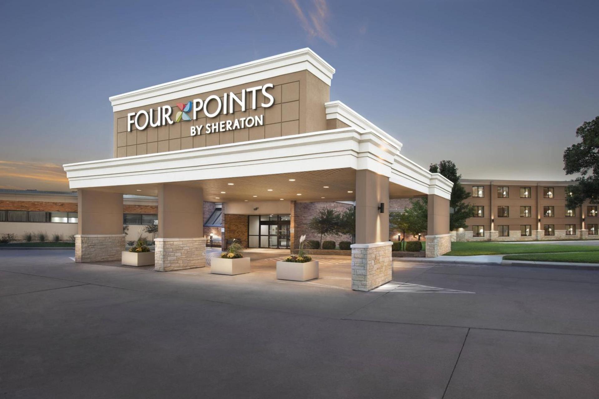 DoubleTree by Hilton Manhattan, KS photo 1