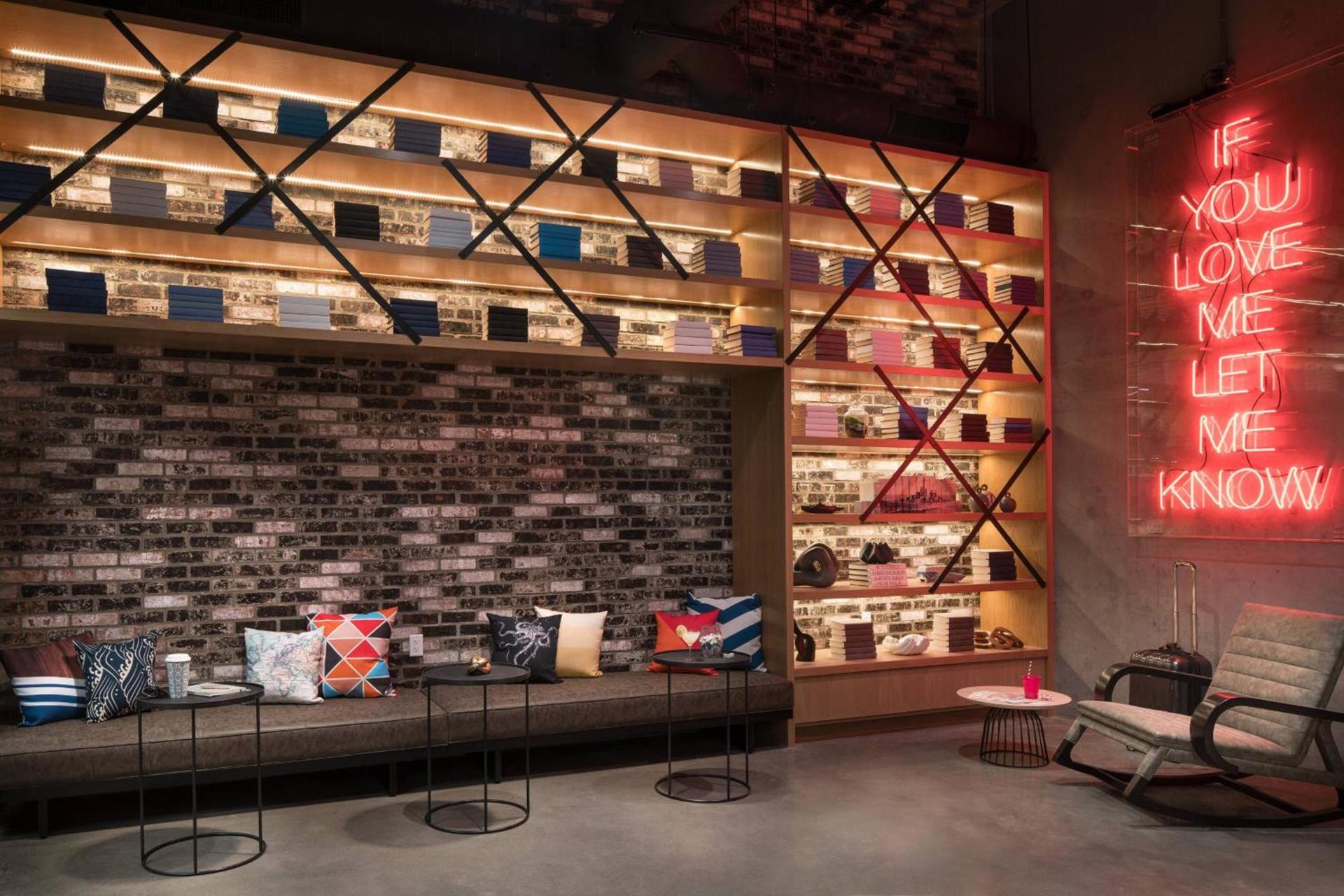 Moxy San Diego Gaslamp Quarter photo 13