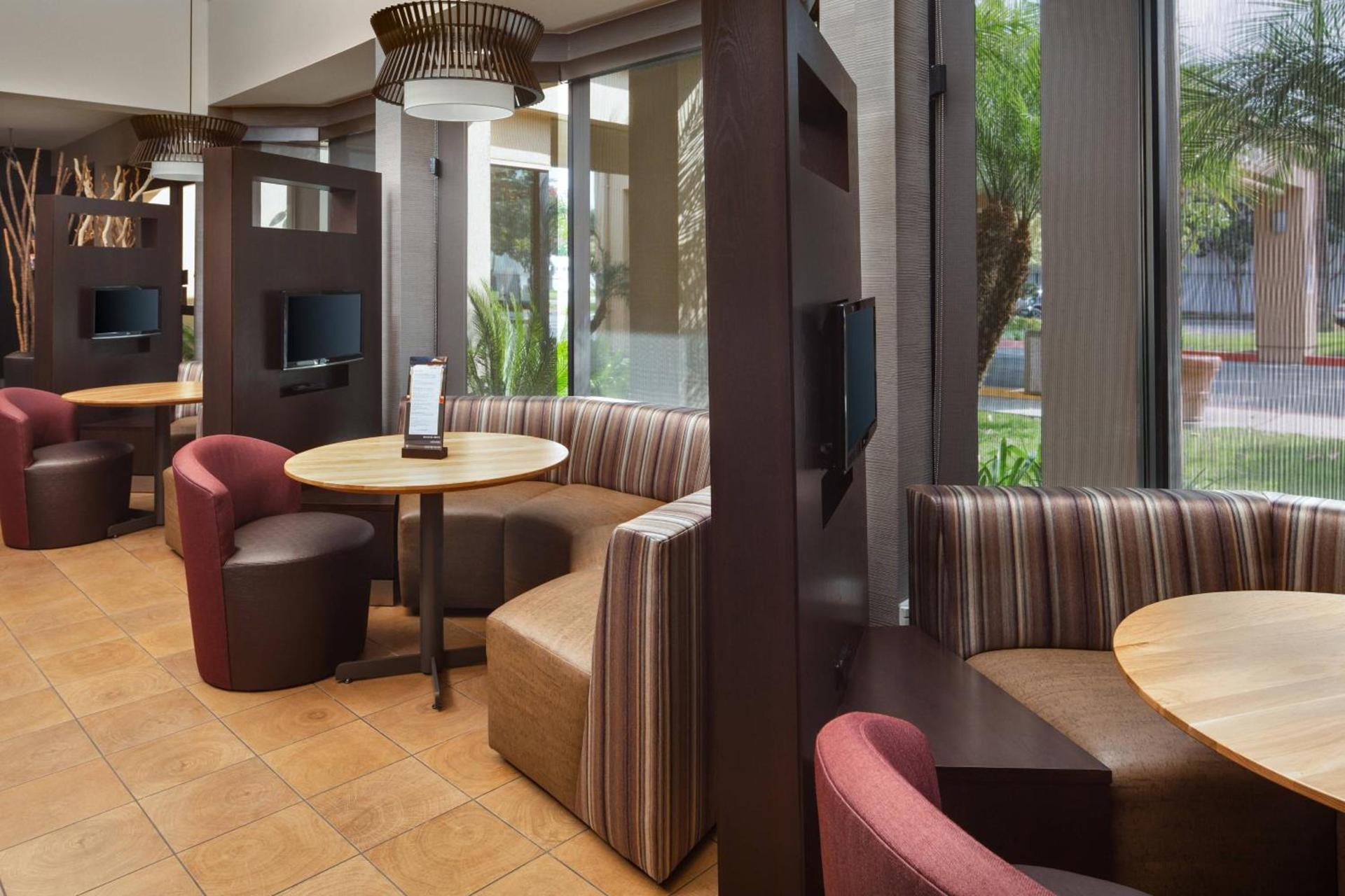 Courtyard Costa Mesa South Coast Metro photo 12