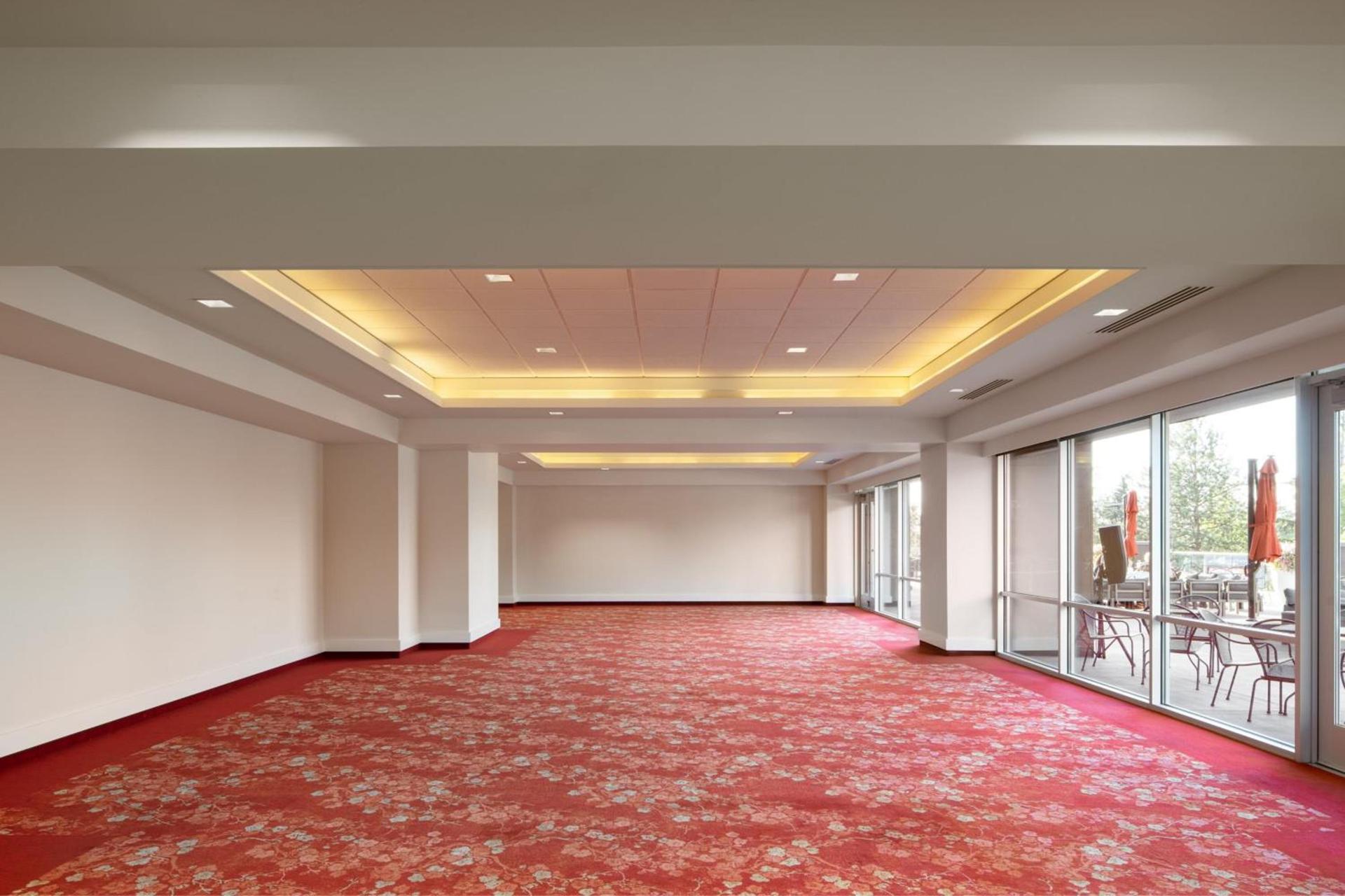 The Davenport Grand, Autograph Collection photo 59