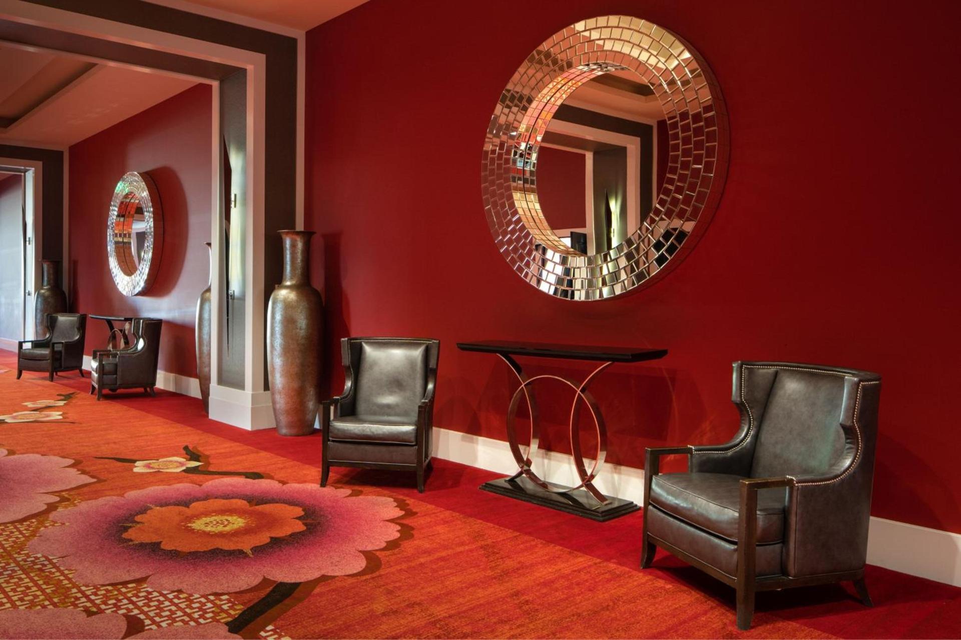 The Davenport Grand, Autograph Collection photo 64