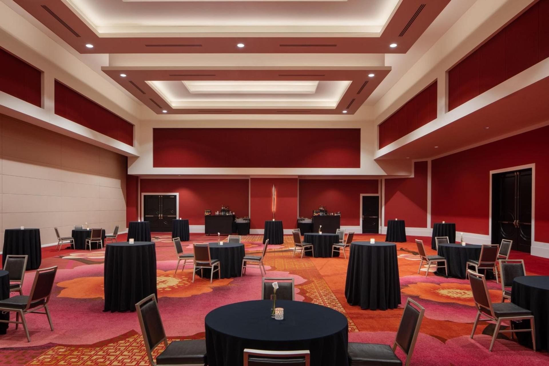 The Davenport Grand, Autograph Collection photo 65