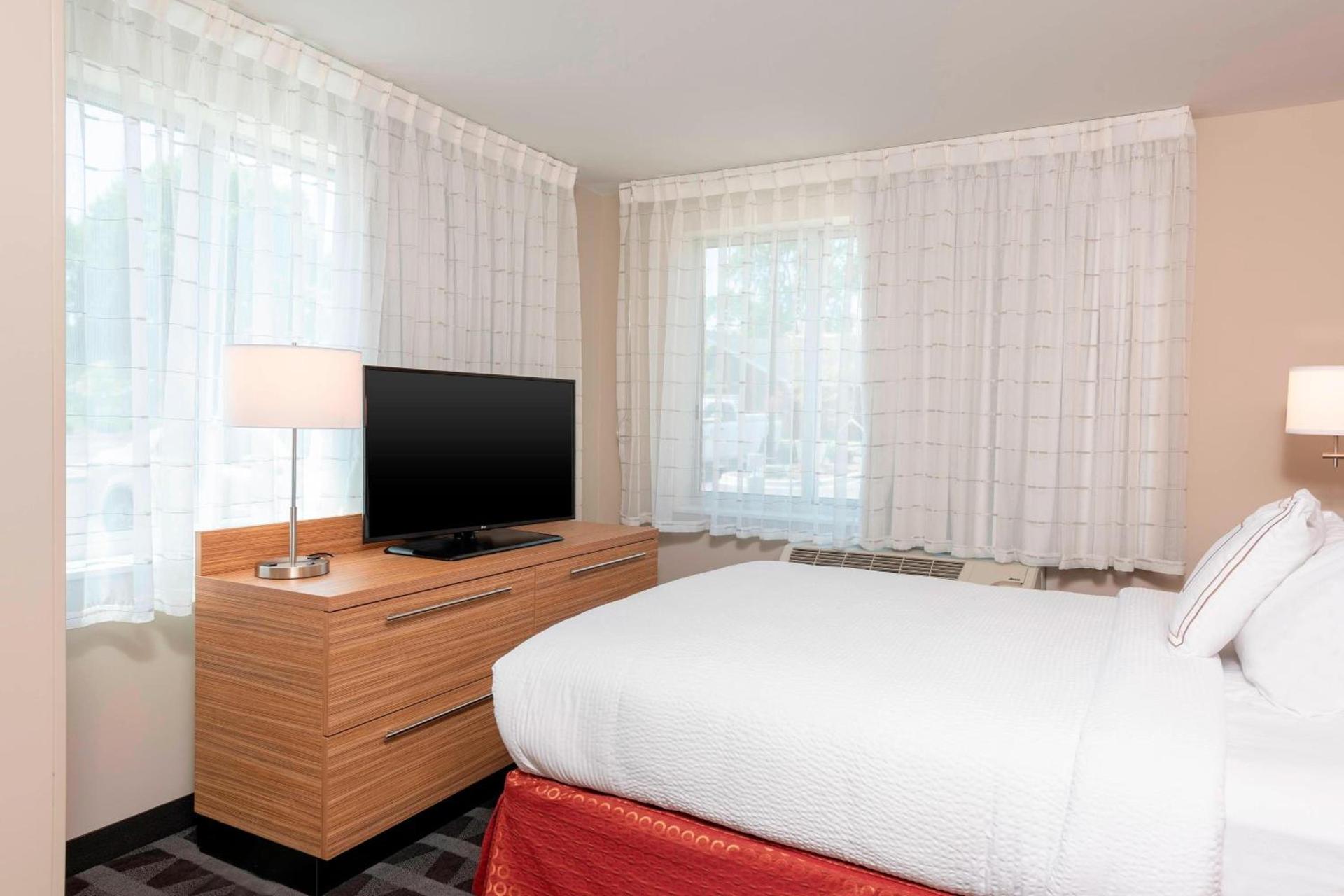 TownePlace Suites by Marriott Louisville North photo 11