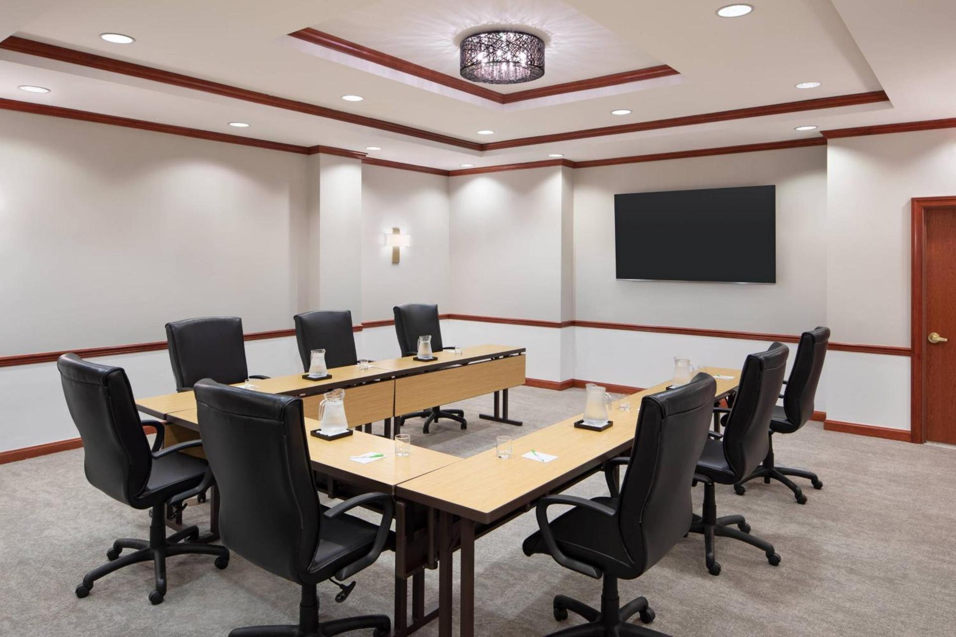 Courtyard by Marriott Stamford Downtown photo 38