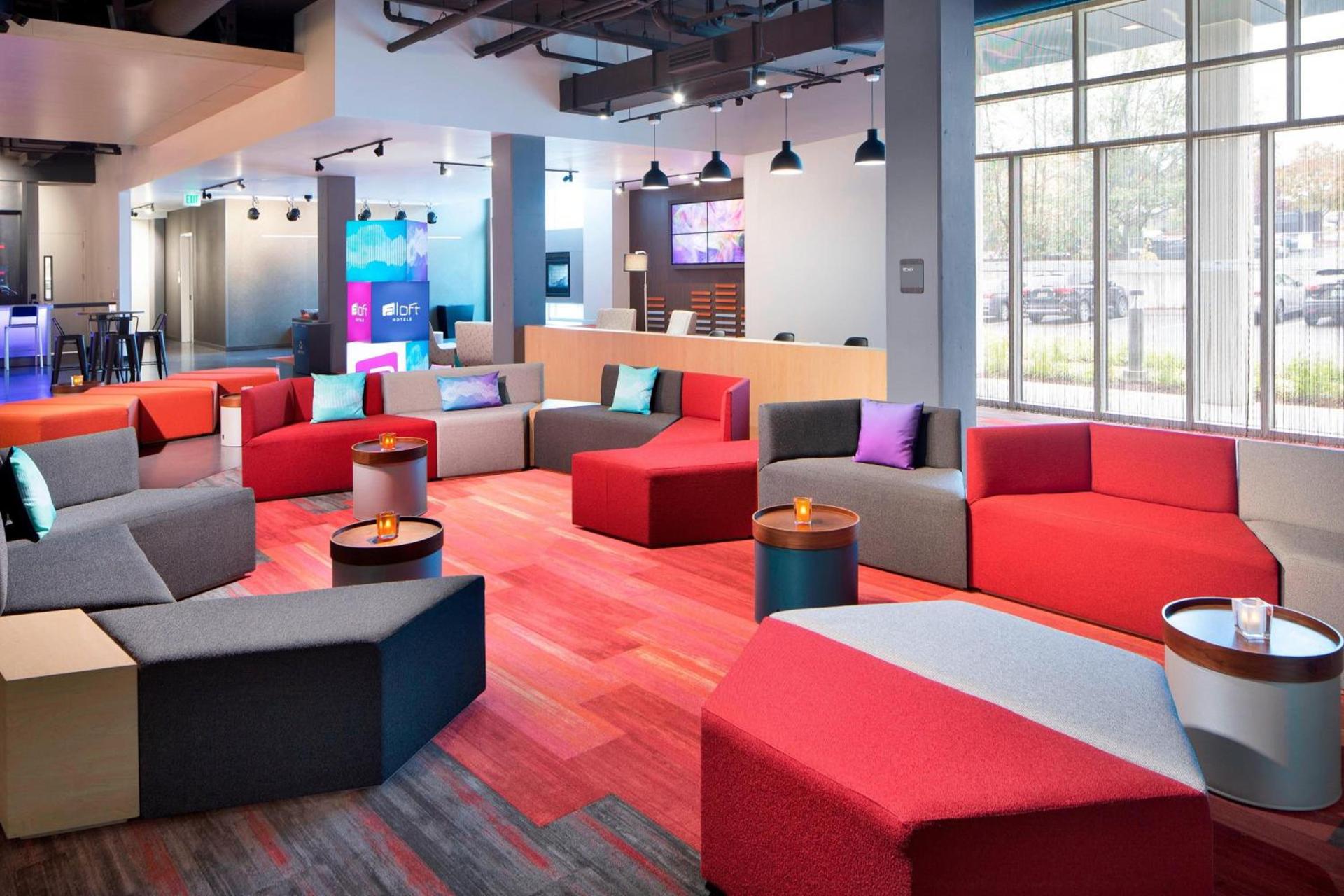 Aloft by Marriott Seattle Sea-Tac Airport photo 11