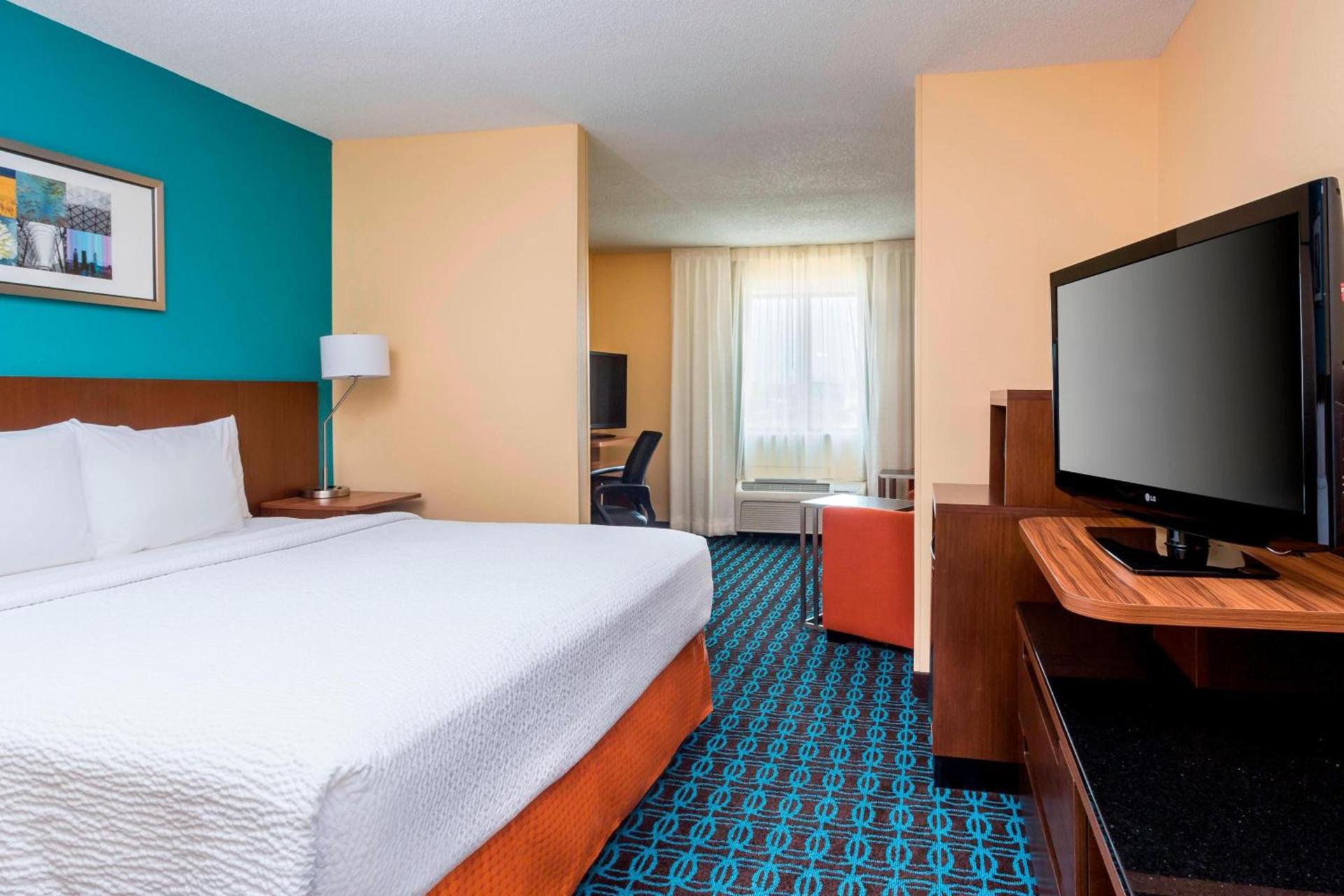Fairfield Inn & Suites Victoria photo 9