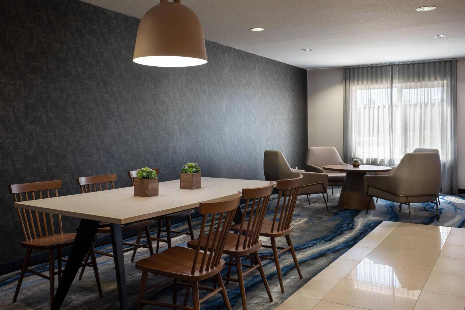 Fairfield Inn & Suites Redding photo 15