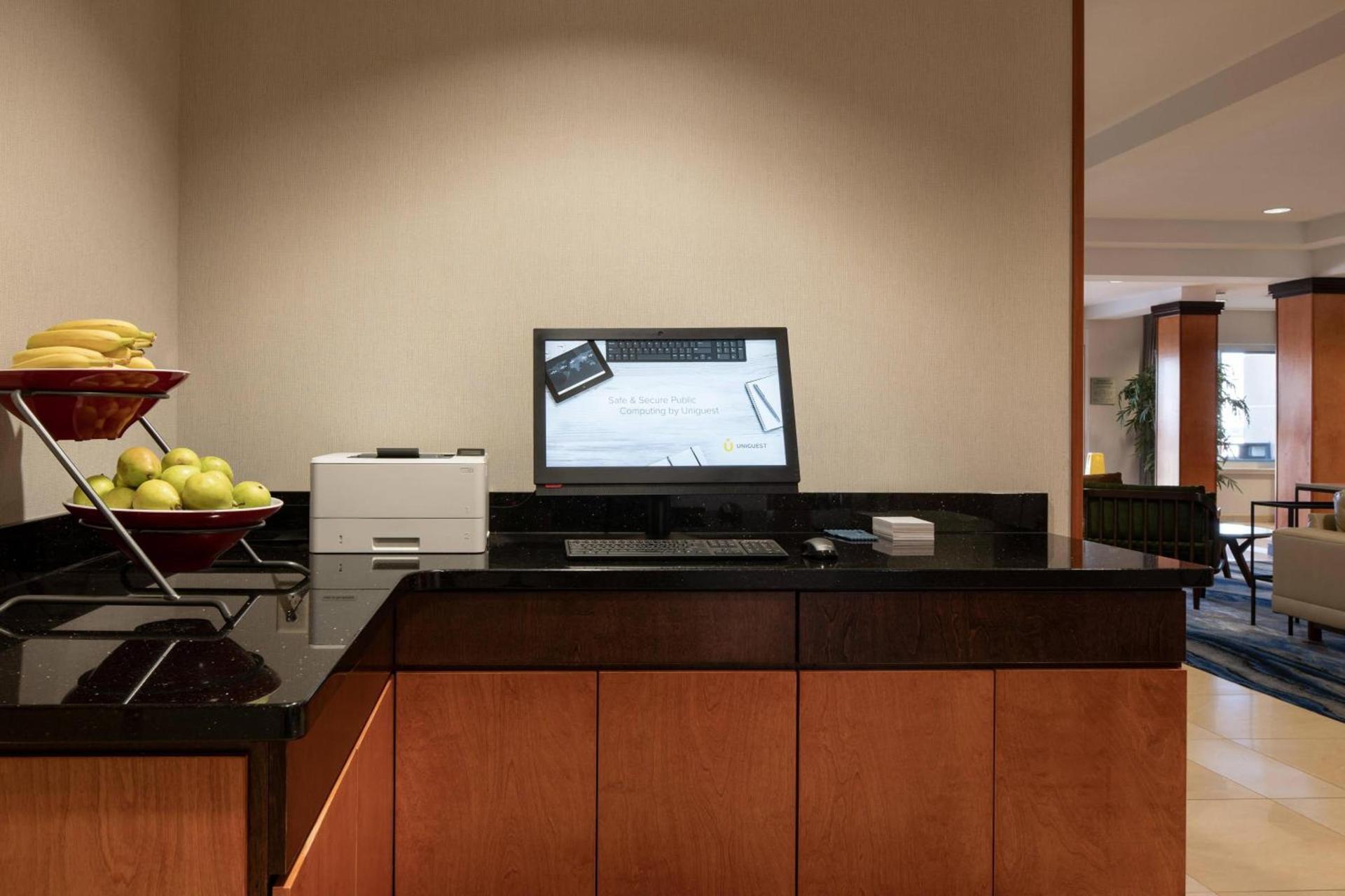 Fairfield Inn & Suites Redding photo 16