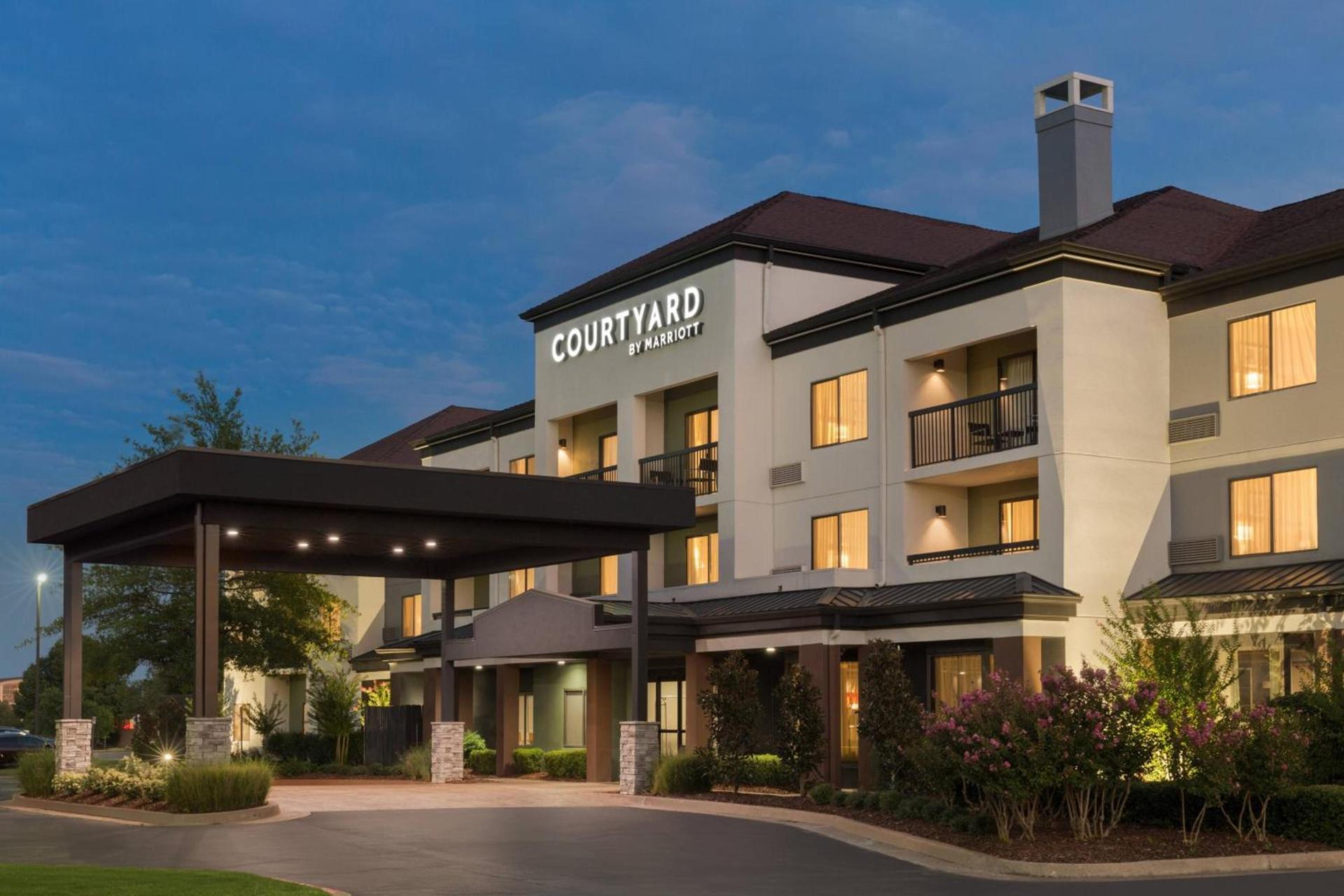 Courtyard by Marriott Tulsa Central photo 1