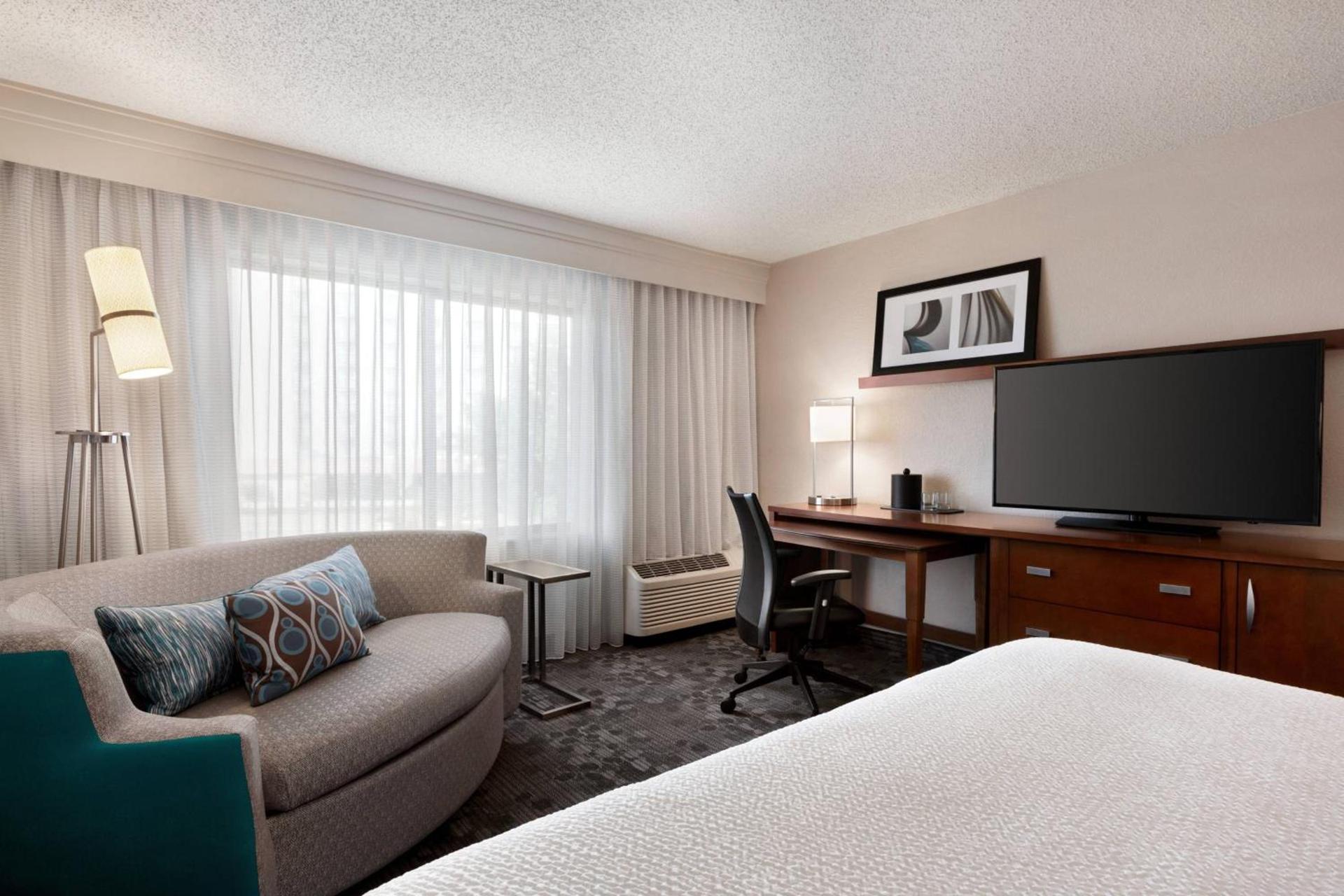 Courtyard by Marriott Tulsa Central photo 10