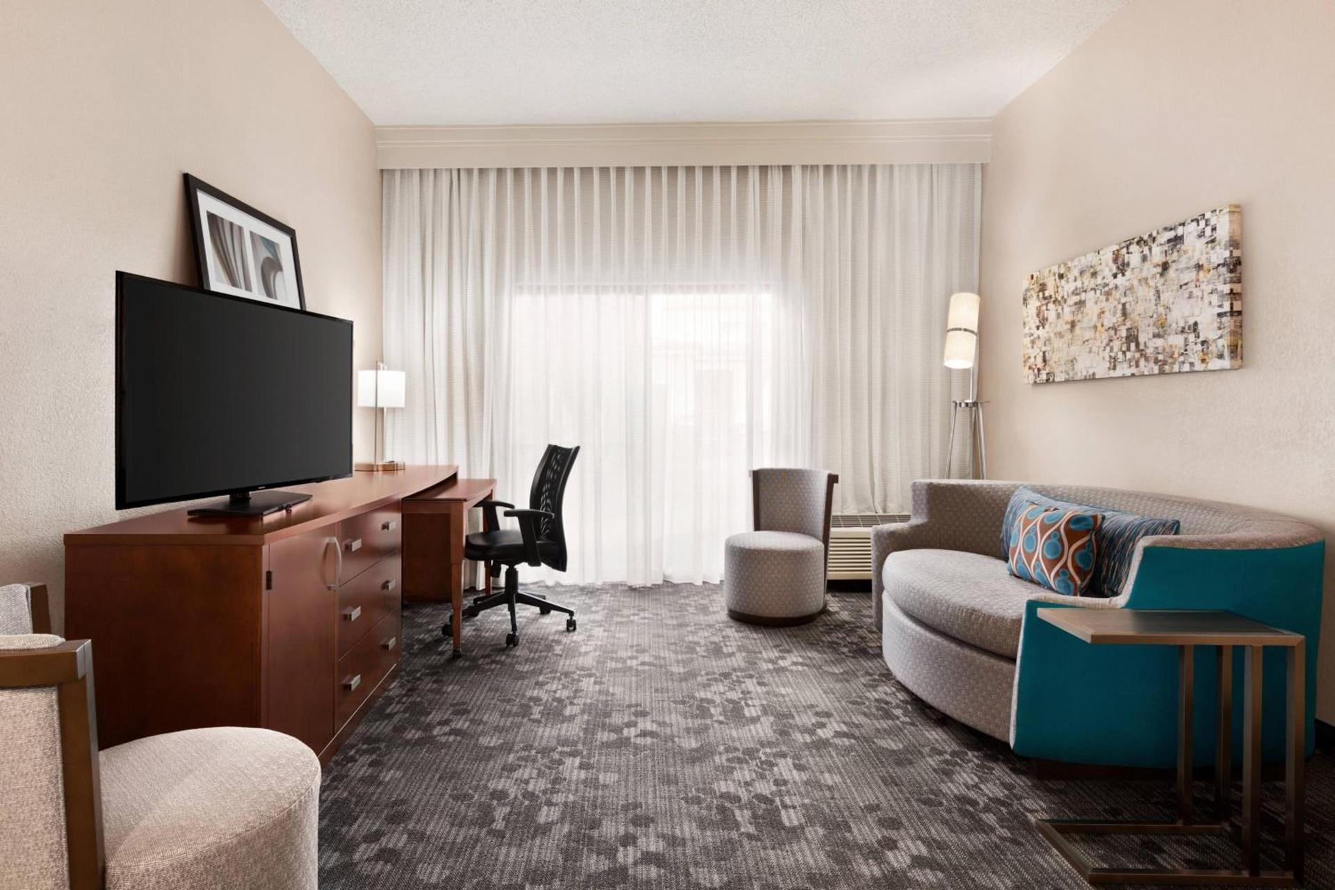 Courtyard by Marriott Tulsa Central photo 12