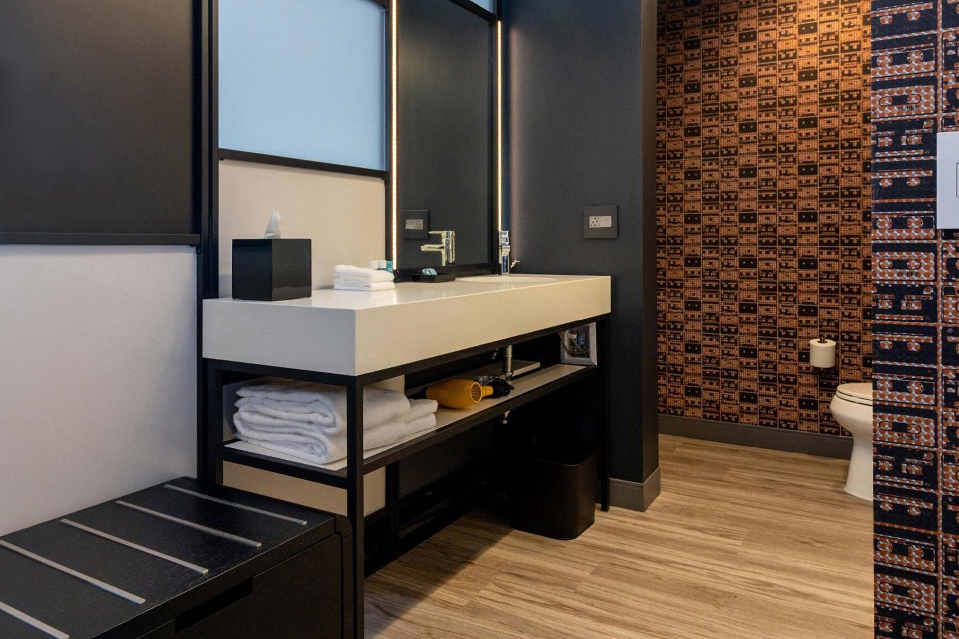 Aloft by Marriott St. Louis Cortex photo 12