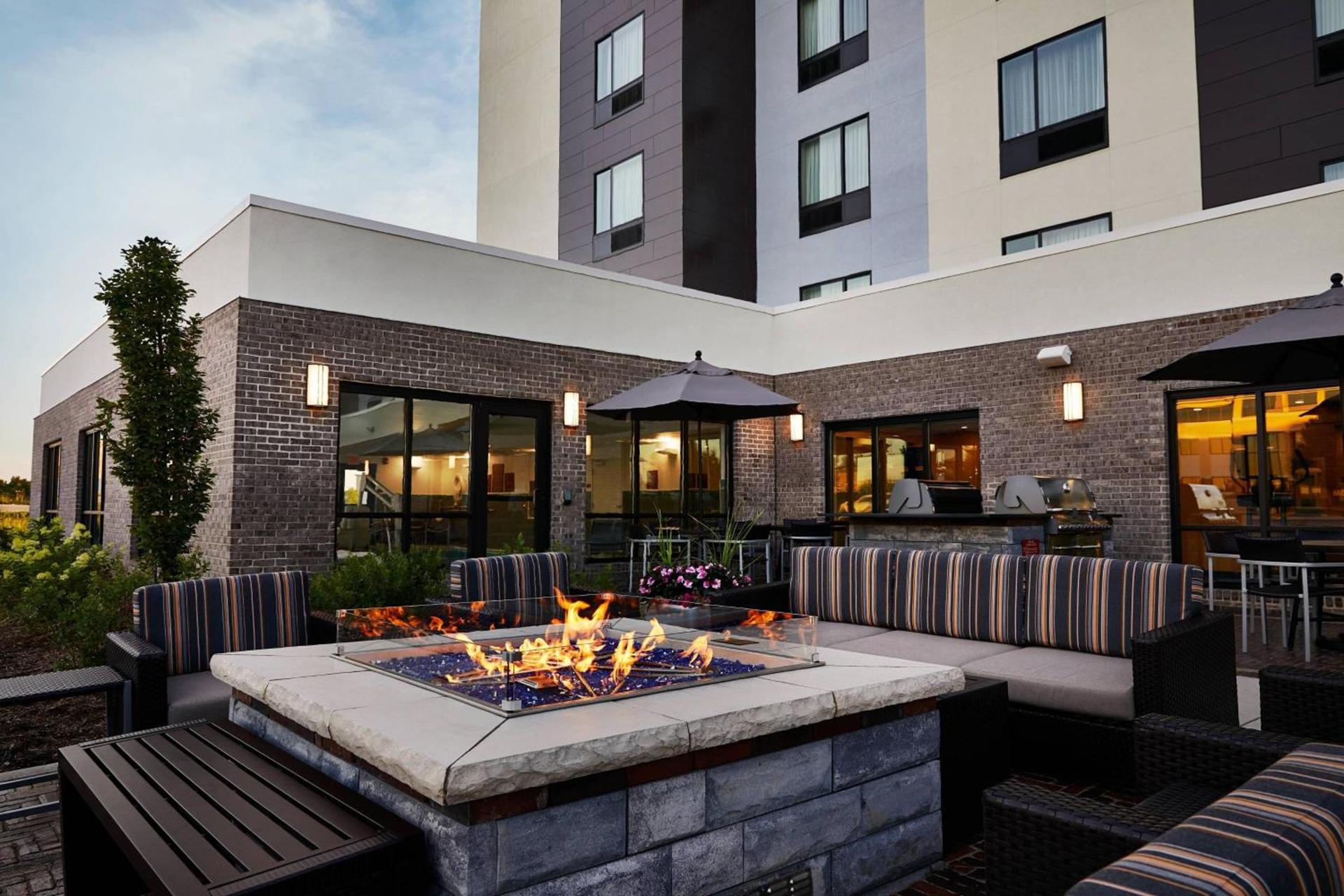 TownePlace Suites by Marriott St. Louis O'Fallon photo 14