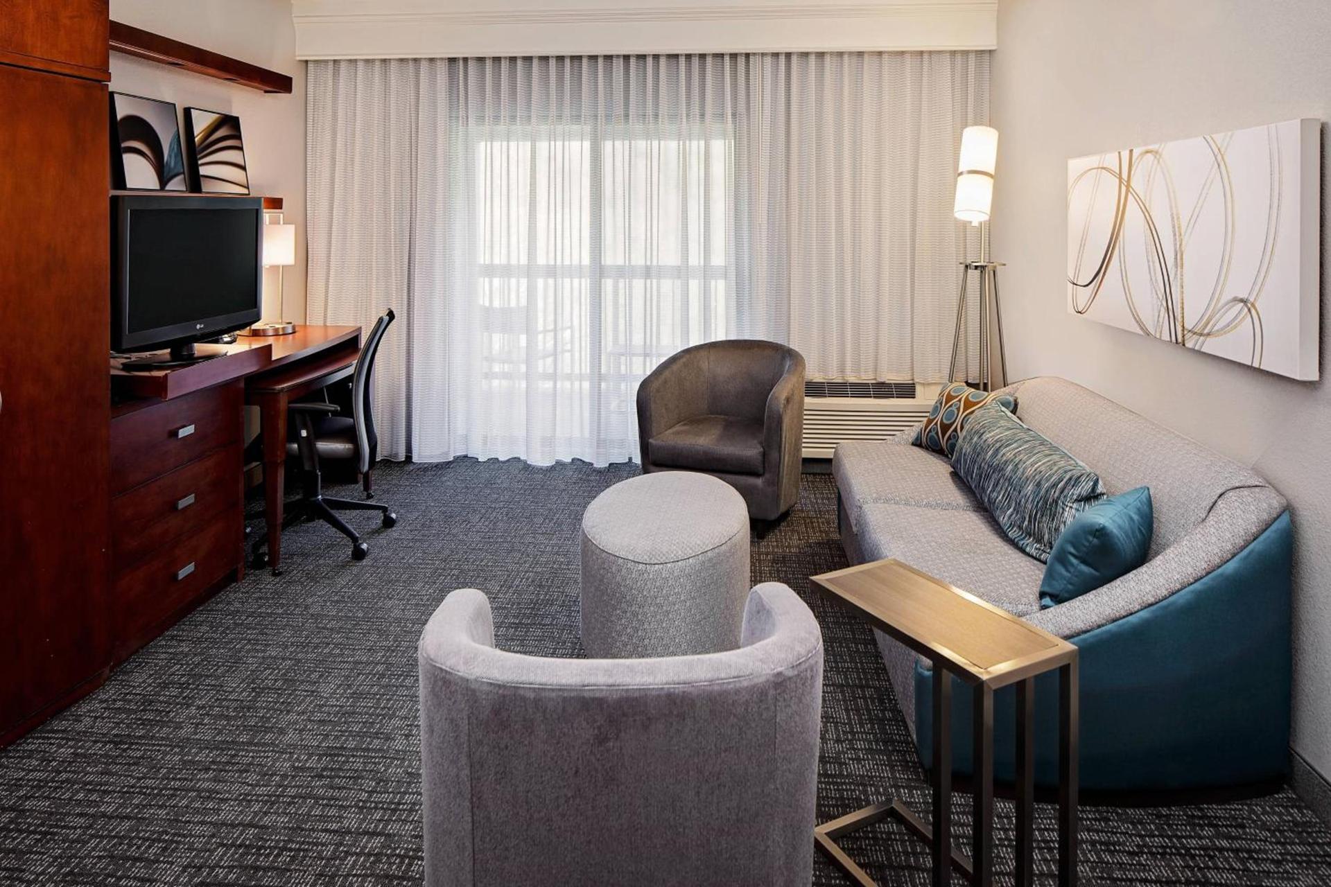 Courtyard by Marriott Pittsburgh West Homestead Waterfront photo 7