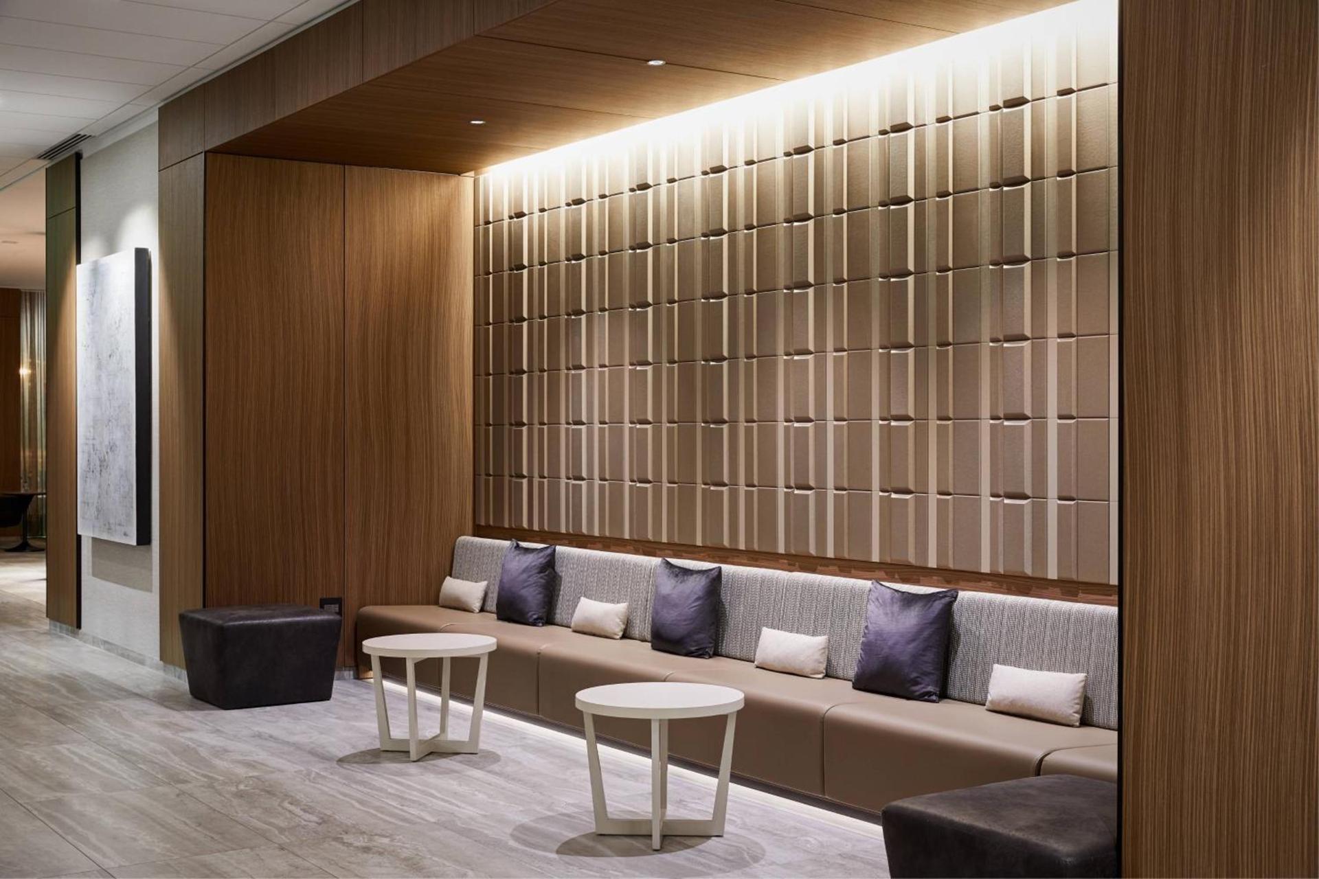 AC Hotel by Marriott Bloomington Mall of America photo 6