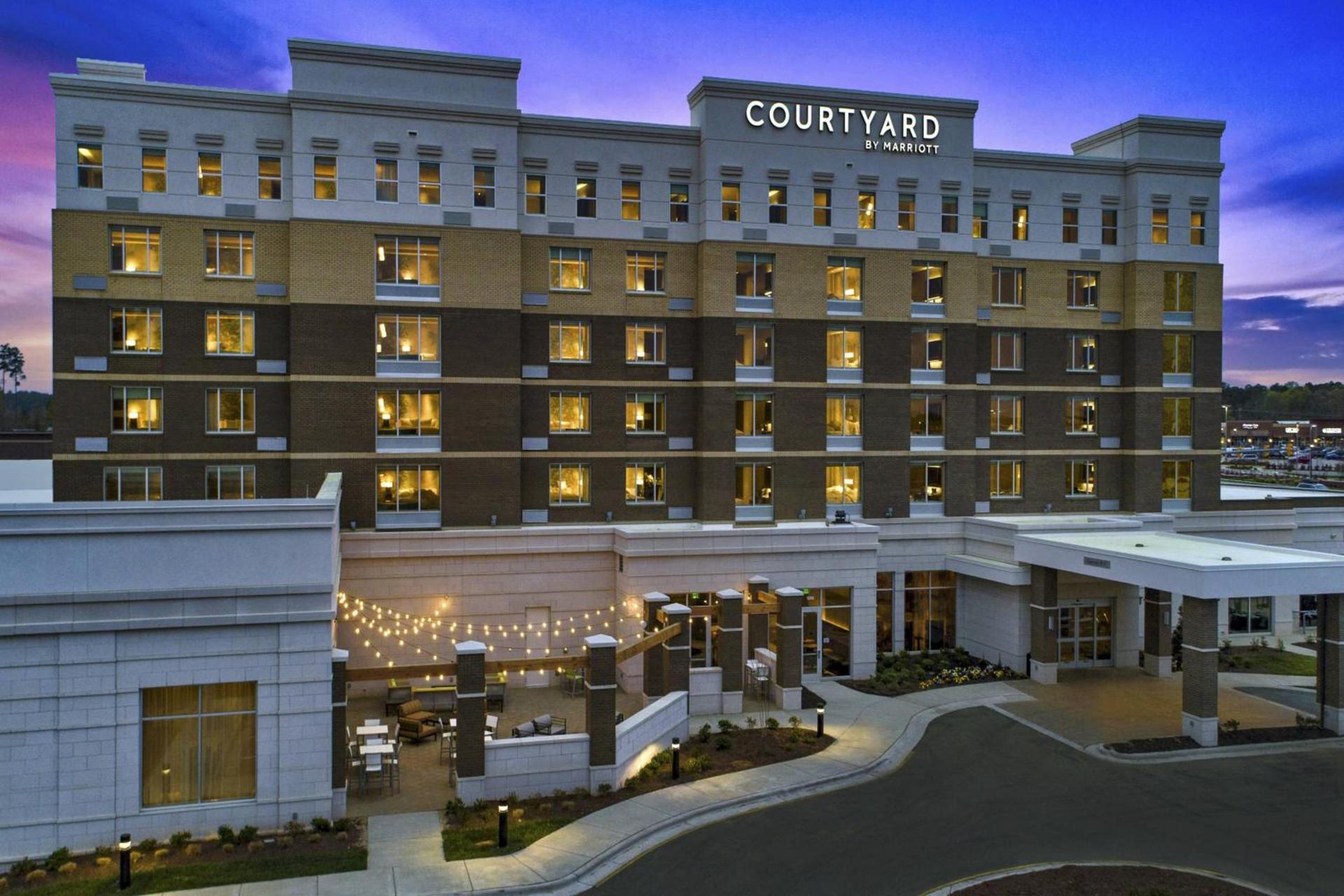 Courtyard by Marriott Raleigh Cary/Parkside Town Commons photo 1