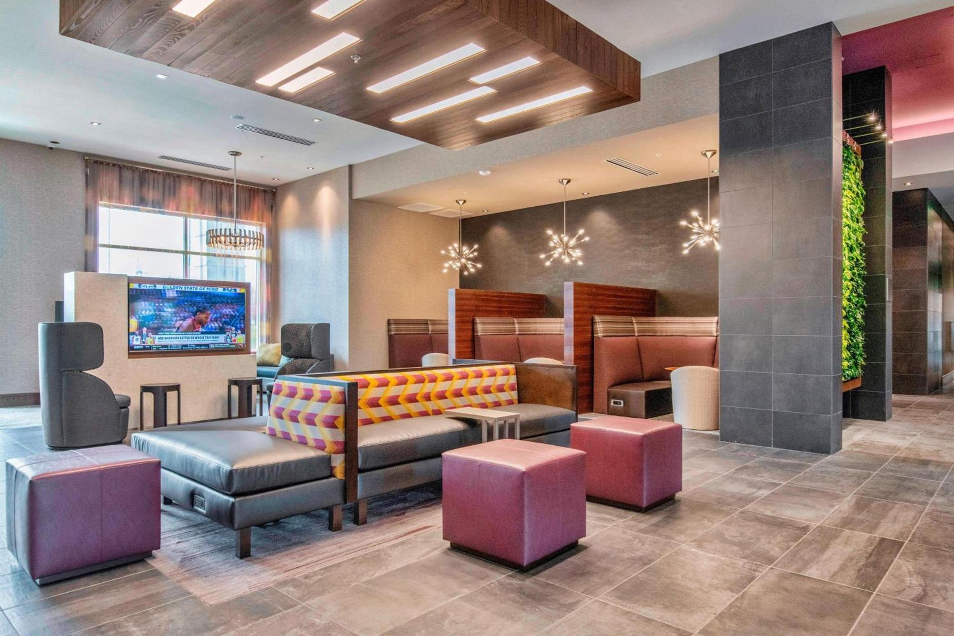 Courtyard by Marriott Raleigh Cary/Parkside Town Commons photo 4