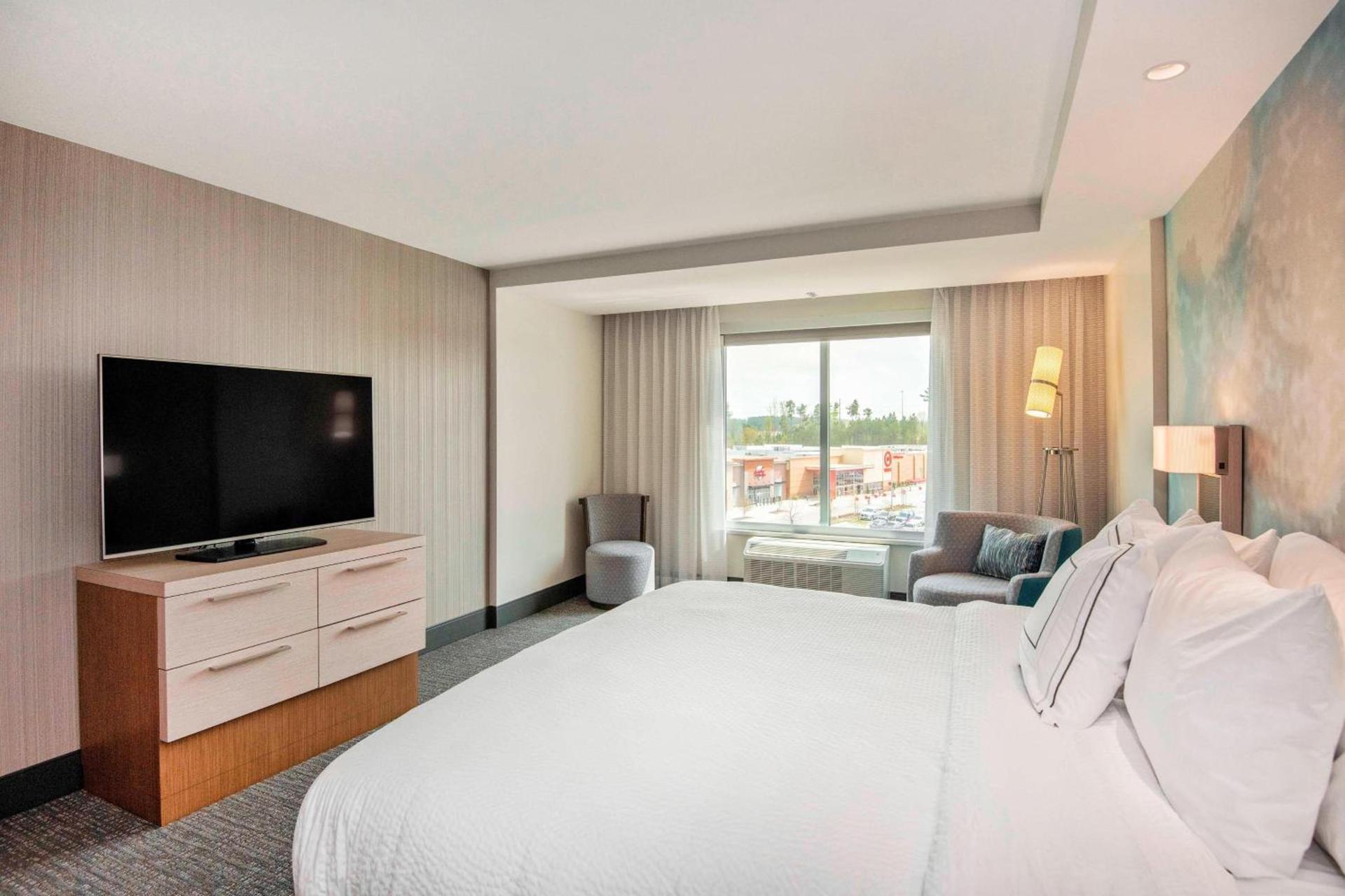 Courtyard by Marriott Raleigh Cary/Parkside Town Commons photo 20