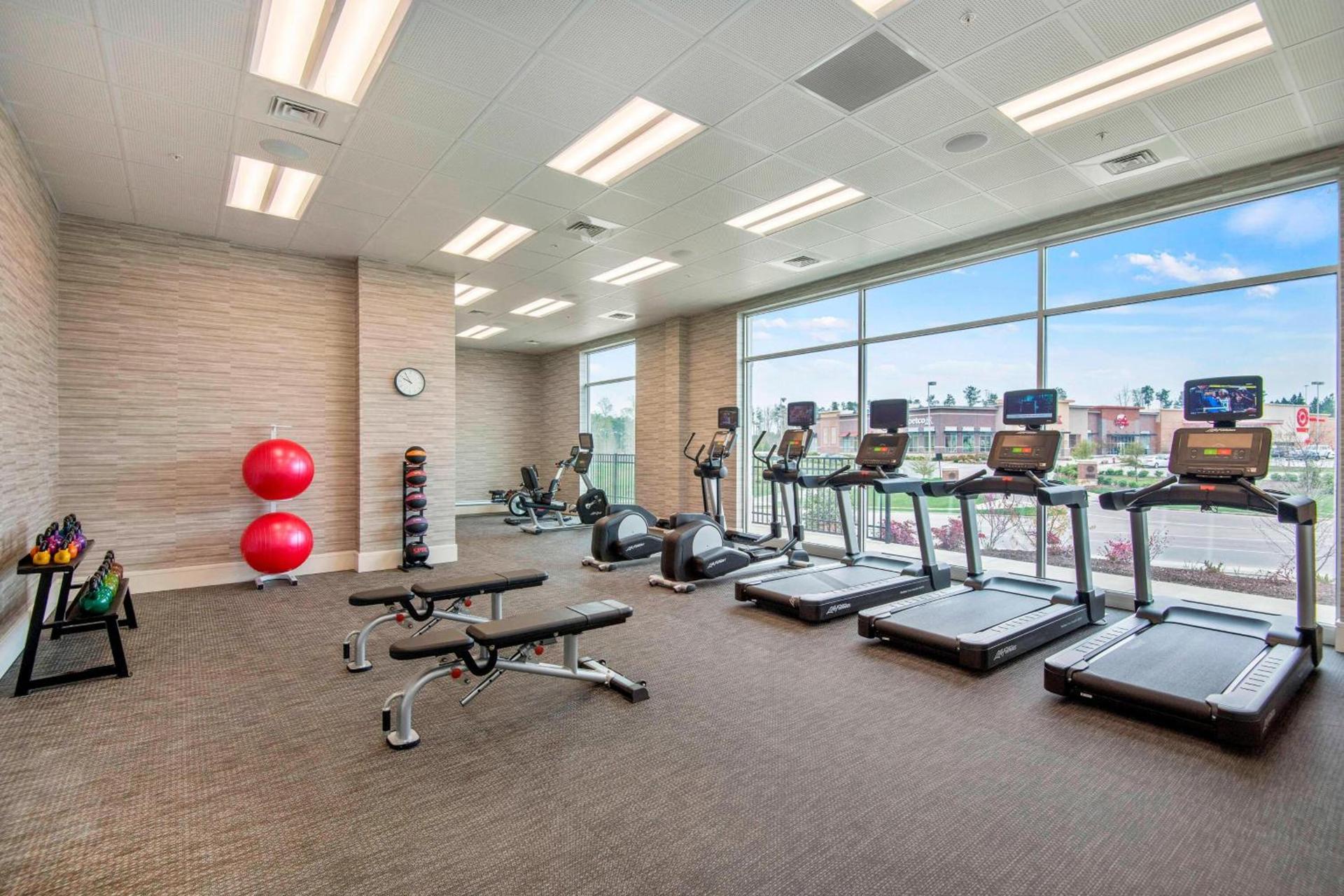 Courtyard by Marriott Raleigh Cary/Parkside Town Commons photo 36