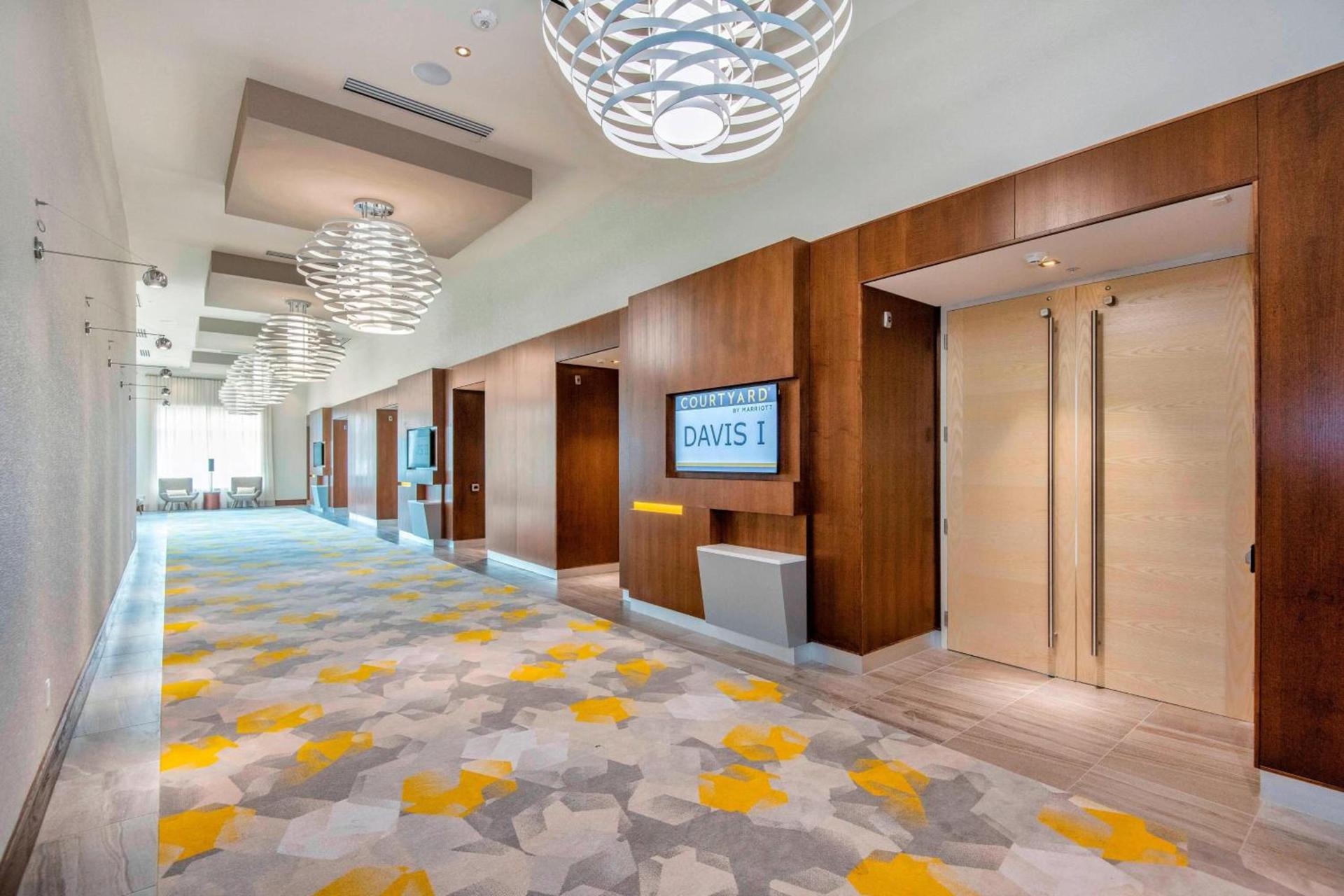 Courtyard by Marriott Raleigh Cary/Parkside Town Commons photo 40