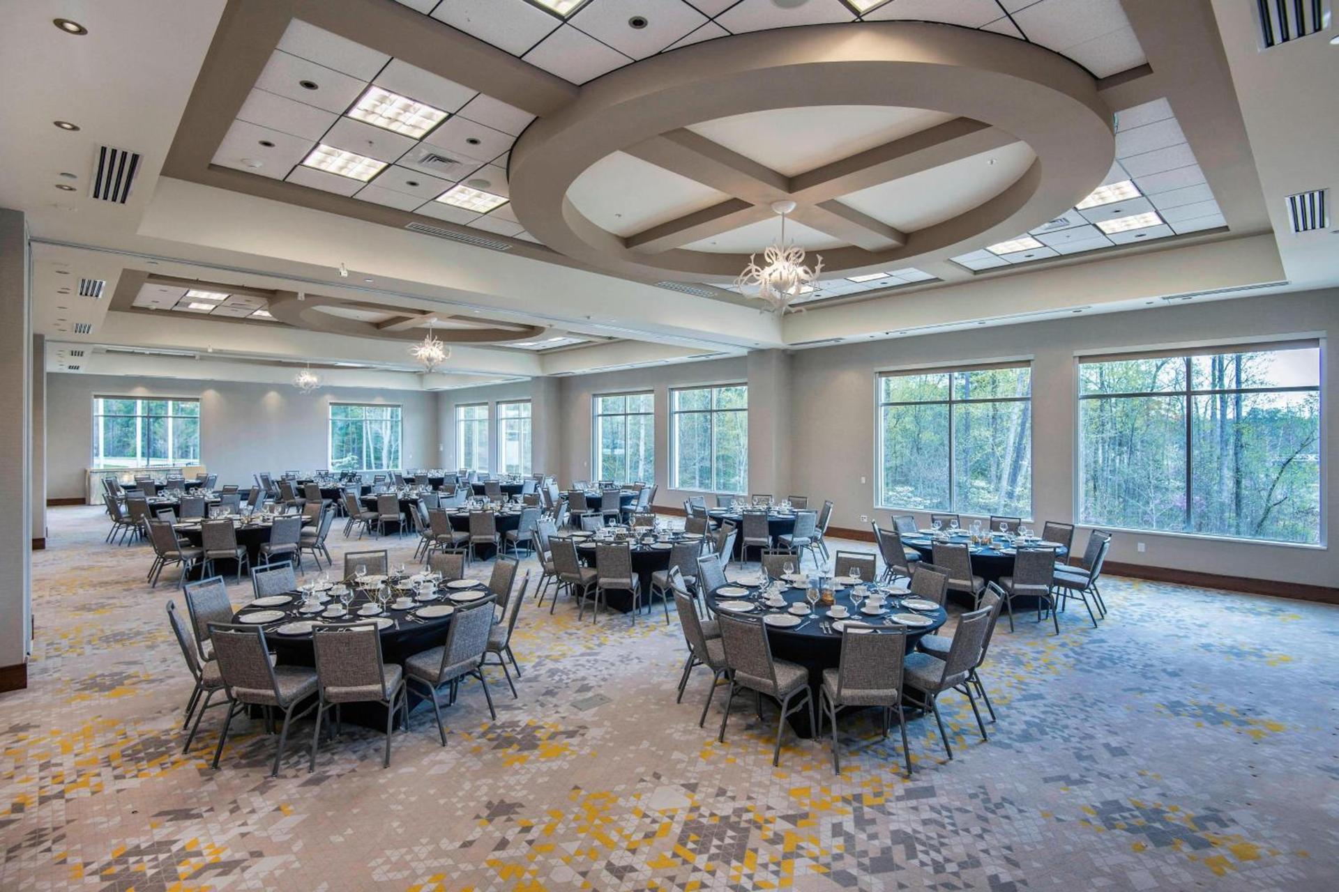 Courtyard by Marriott Raleigh Cary/Parkside Town Commons photo 42
