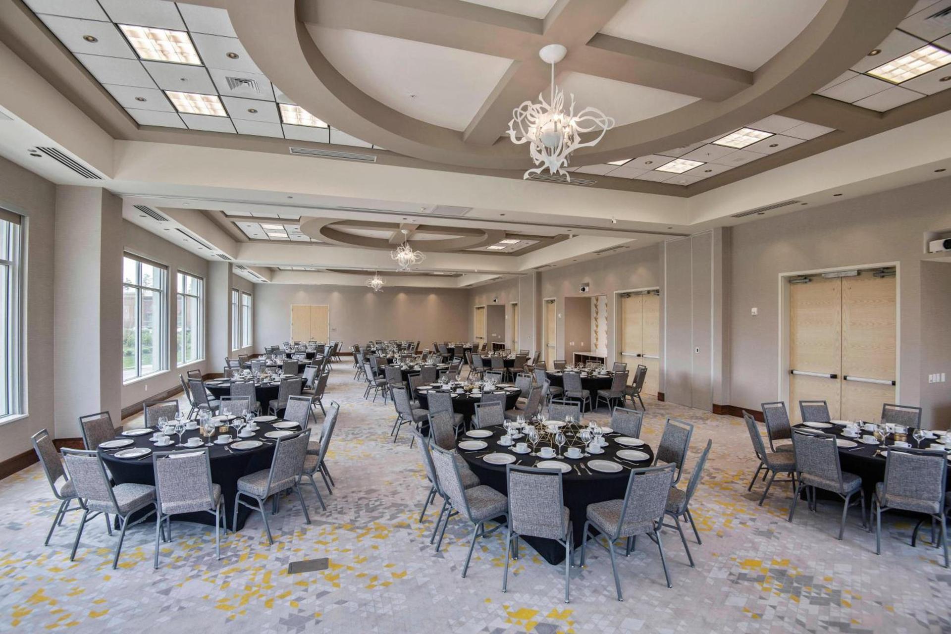 Courtyard by Marriott Raleigh Cary/Parkside Town Commons photo 43