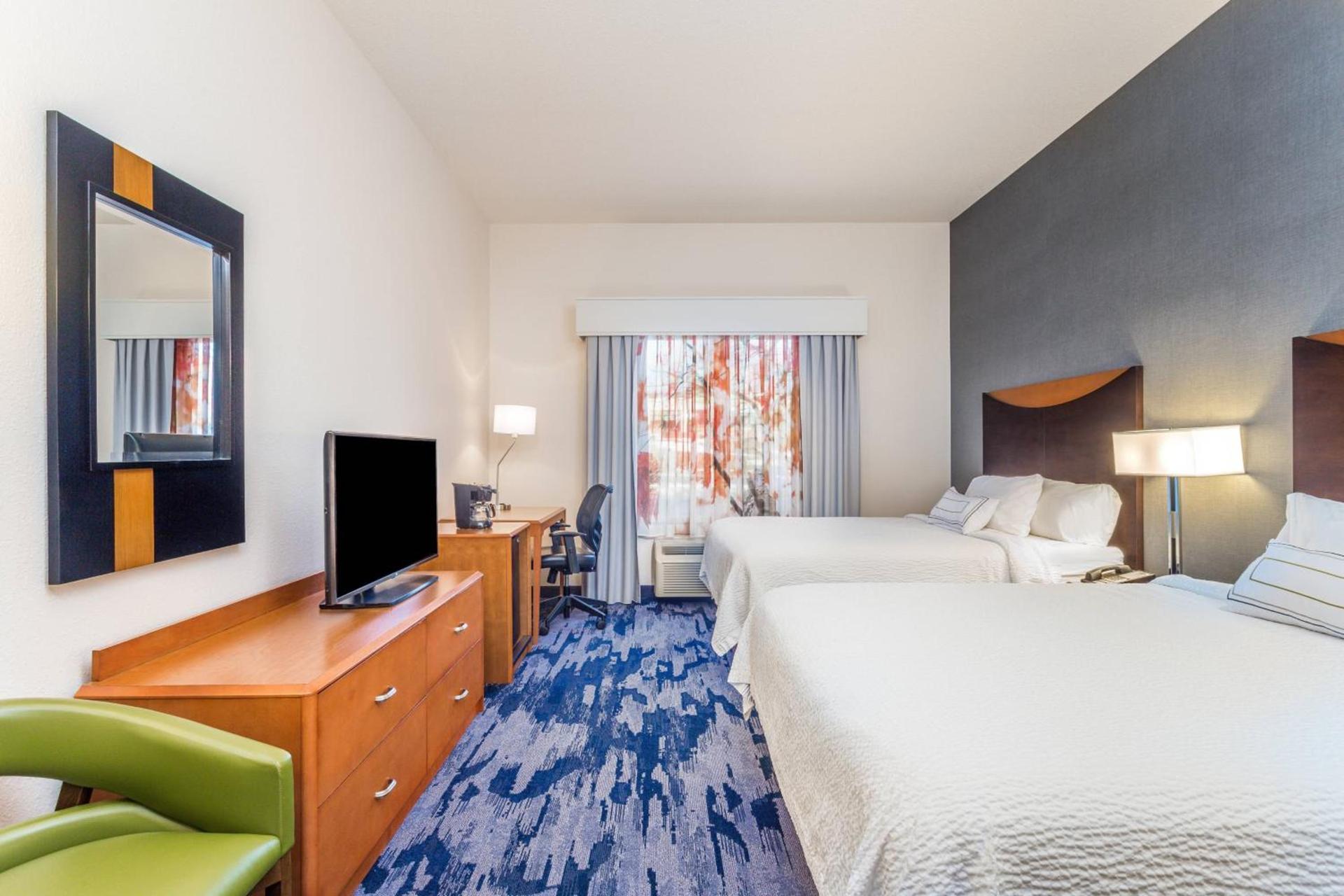 Fairfield Inn and Suites by Marriott Madison East photo 5