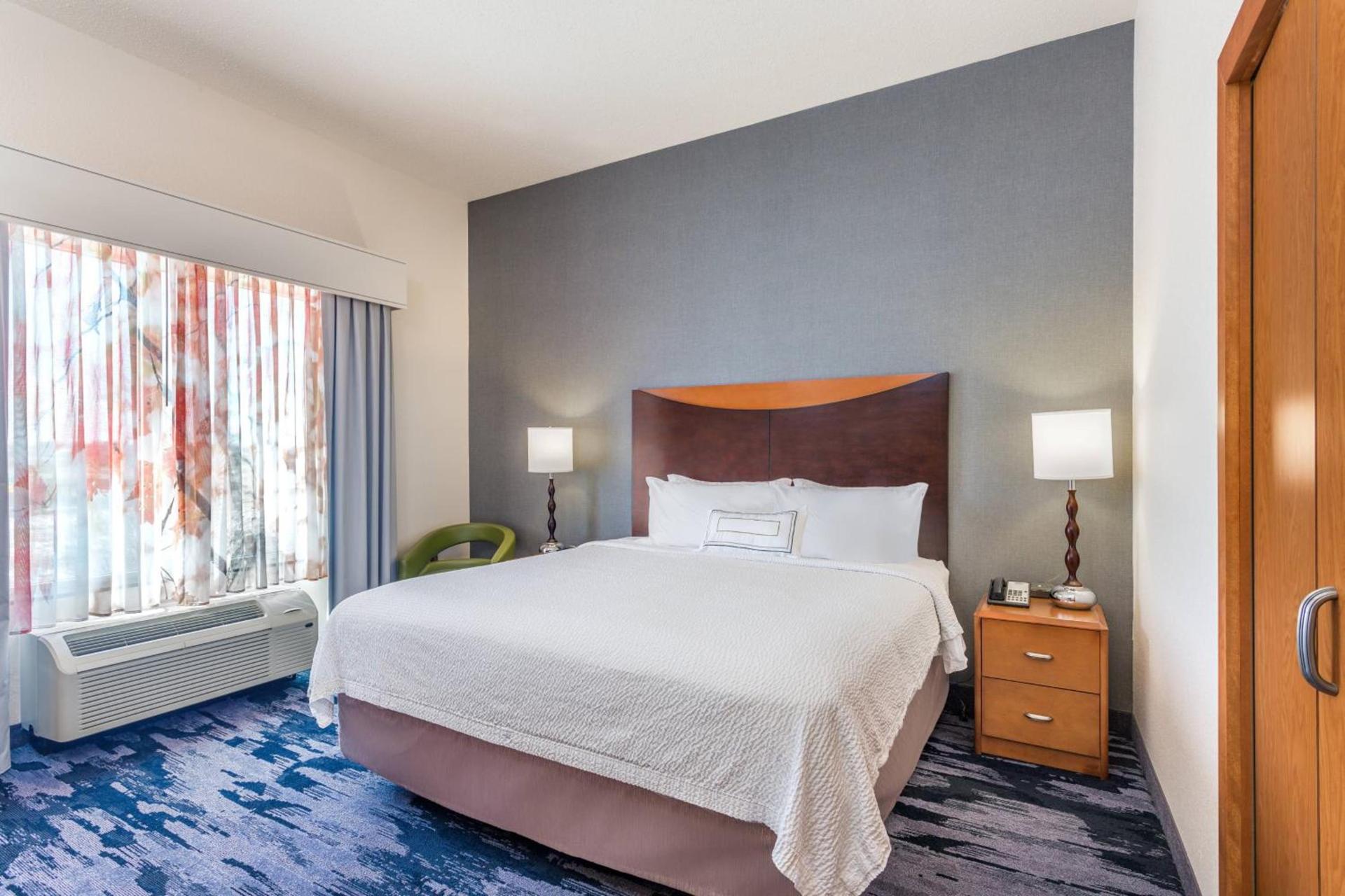 Fairfield Inn and Suites by Marriott Madison East photo 8