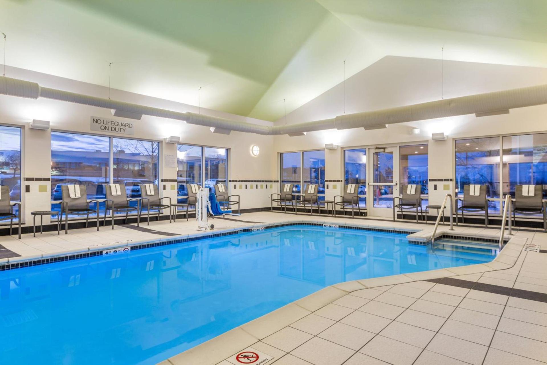 Fairfield Inn and Suites by Marriott Madison East photo 21