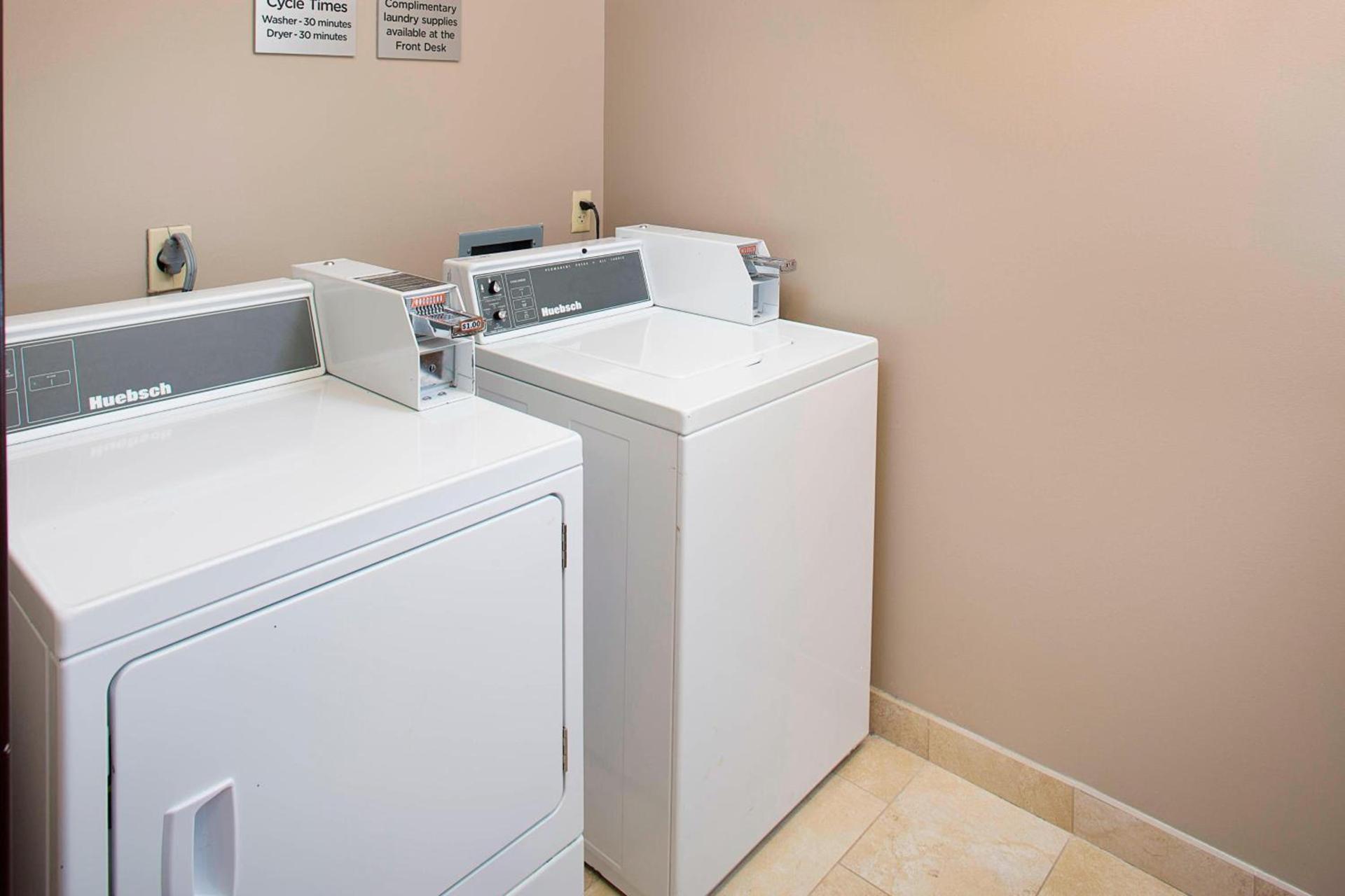 Courtyard by Marriott Richmond Airport photo 12