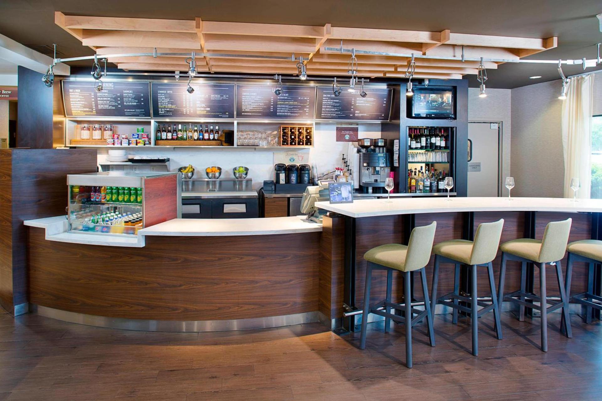 Courtyard by Marriott Richmond Airport photo 15