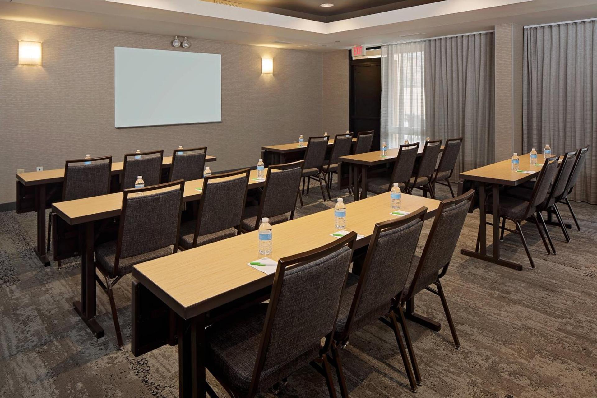 Courtyard by Marriott Richmond Airport photo 21