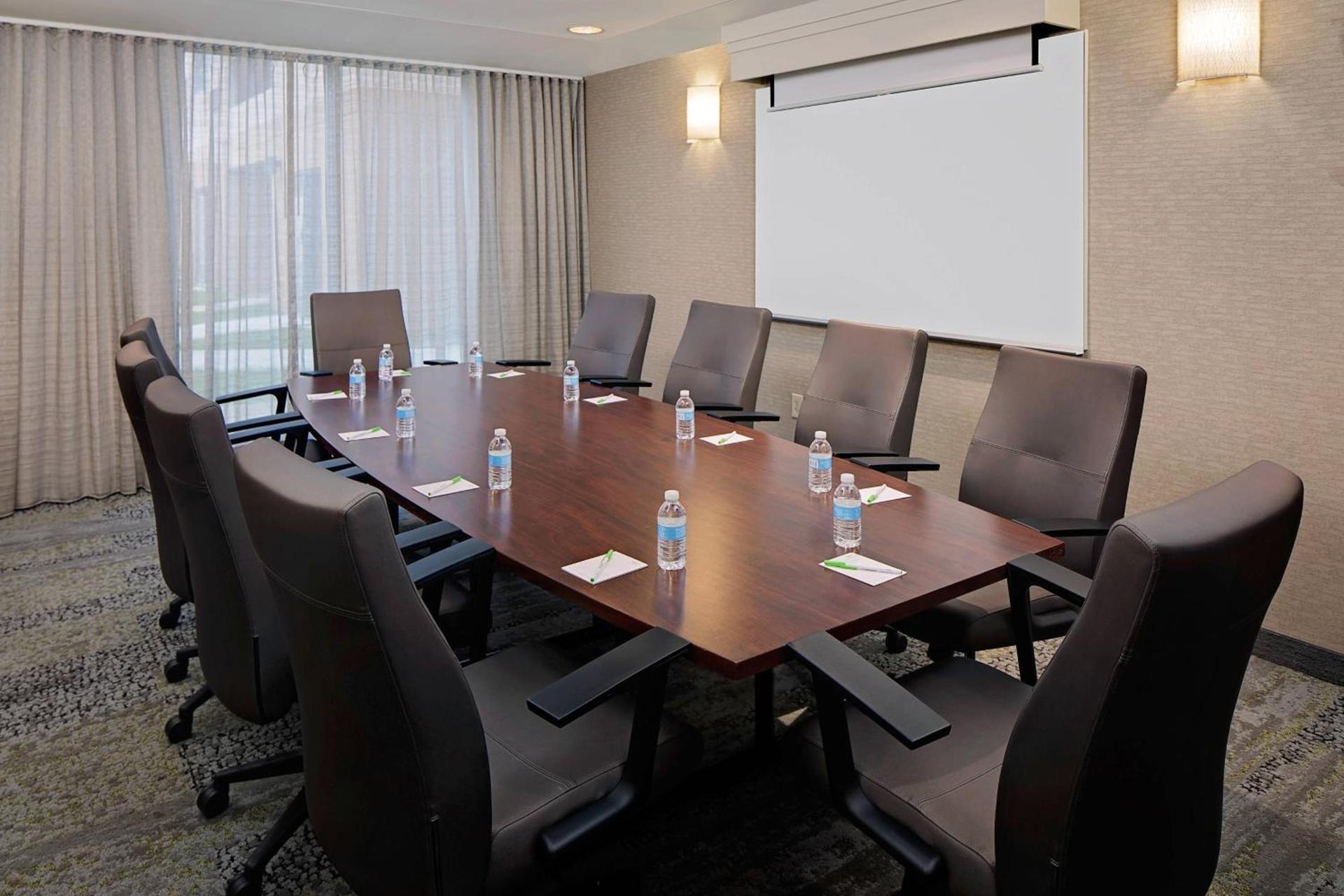 Courtyard by Marriott Richmond Airport photo 20