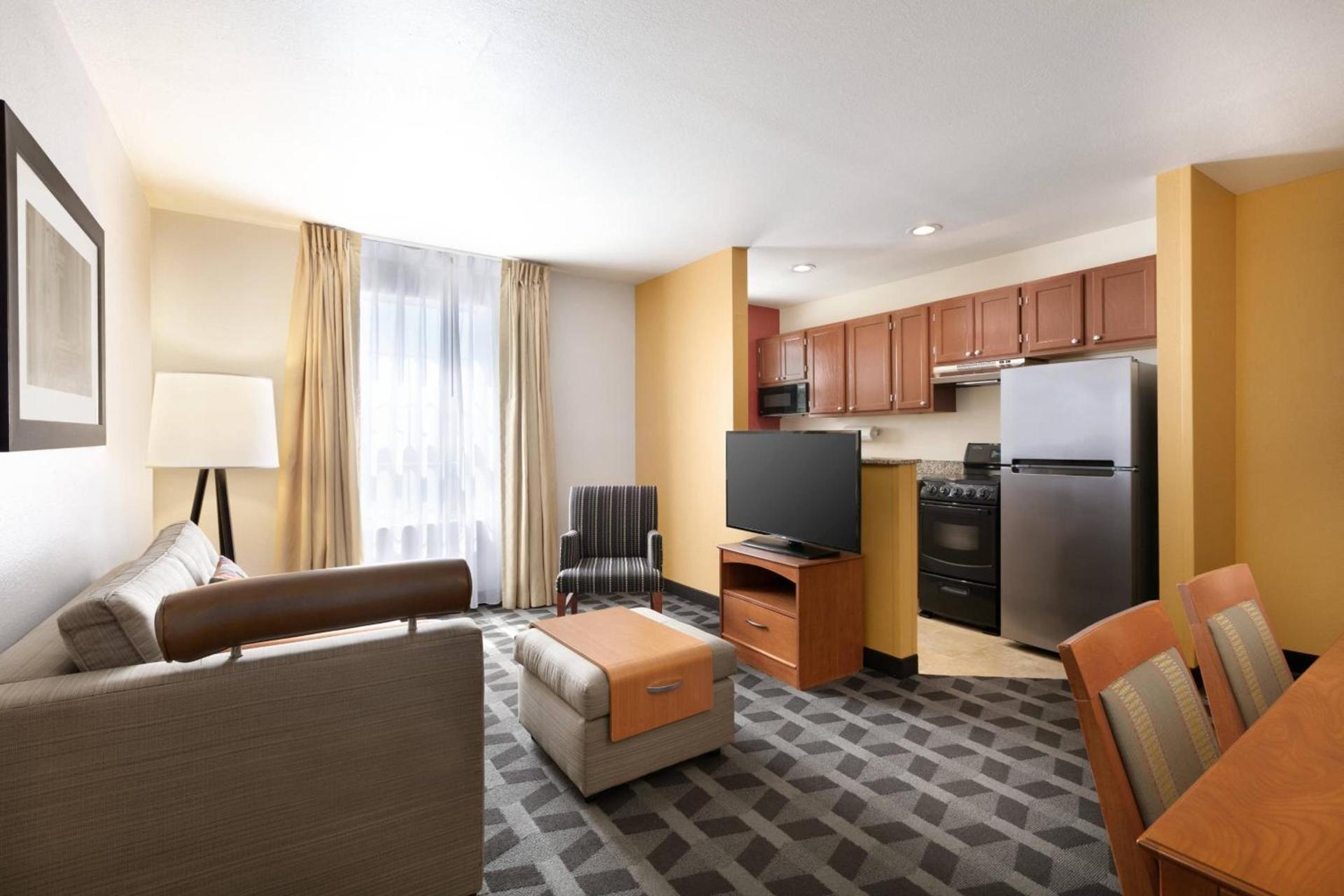TownePlace Suites Gaithersburg photo 17