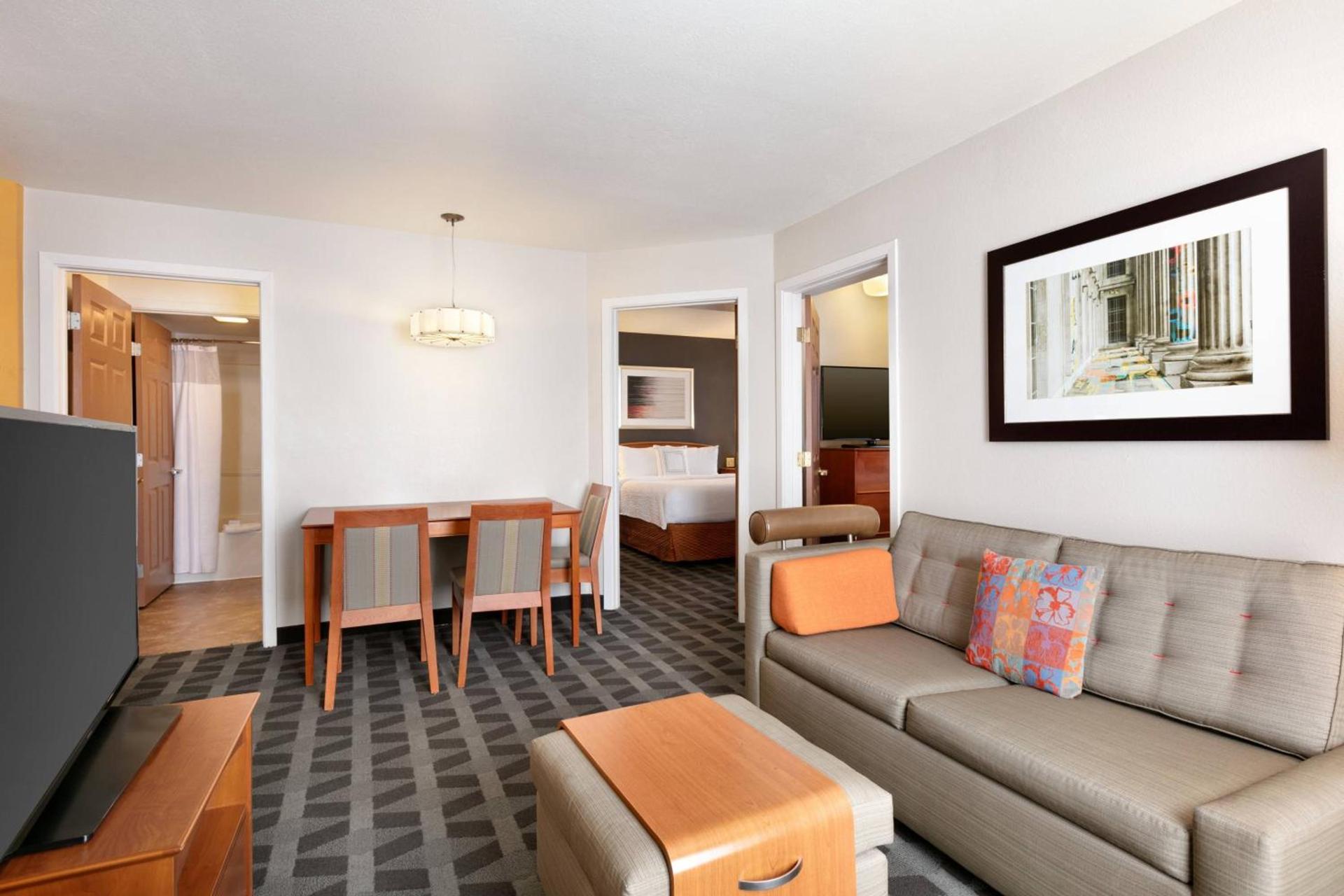 TownePlace Suites Gaithersburg photo 16