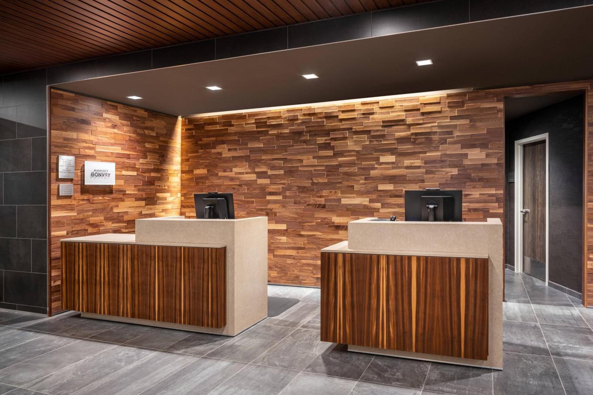 Courtyard by Marriott Petaluma Sonoma County photo 3