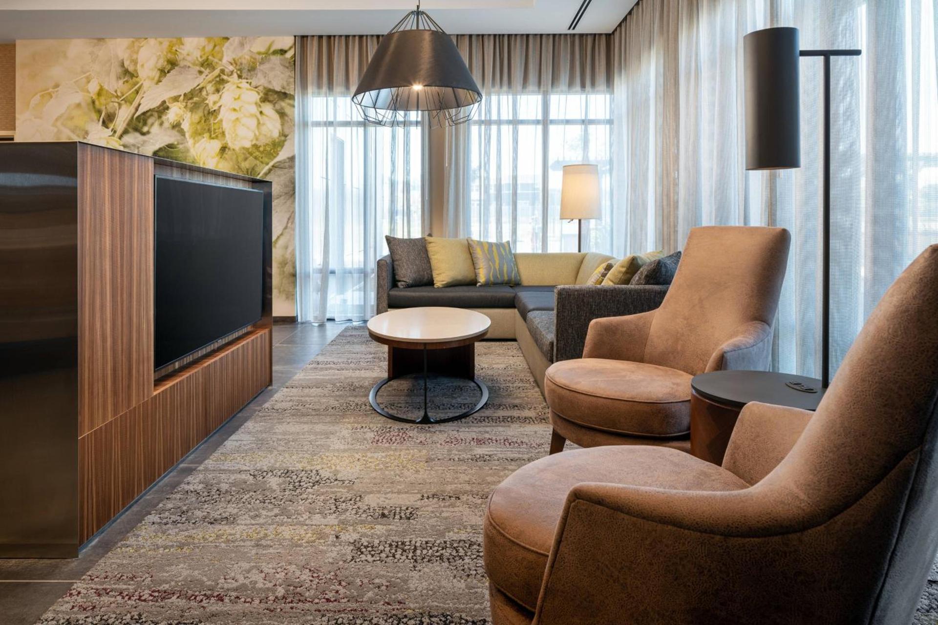 Courtyard by Marriott Petaluma Sonoma County photo 6