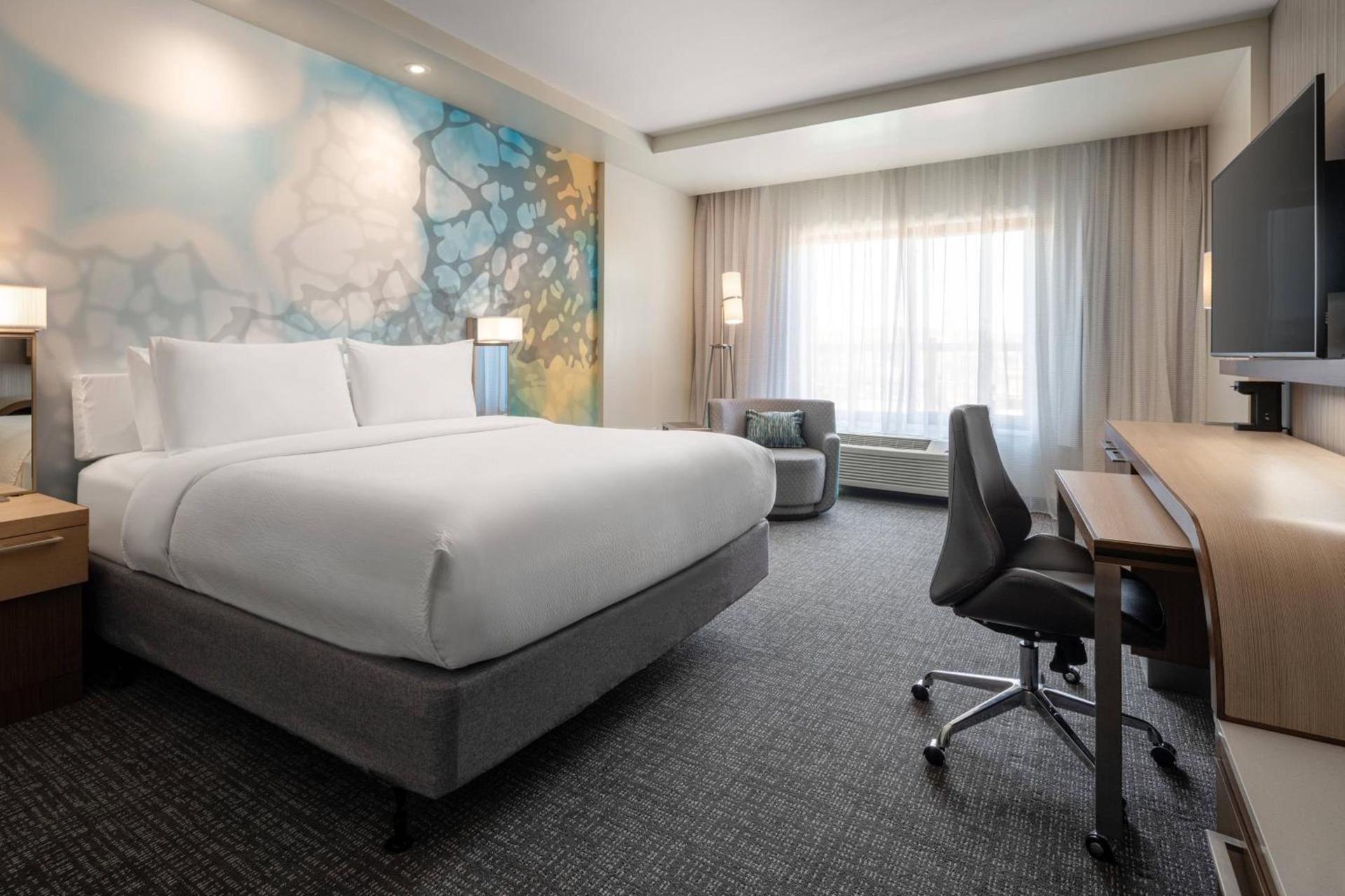 Courtyard by Marriott Petaluma Sonoma County photo 13