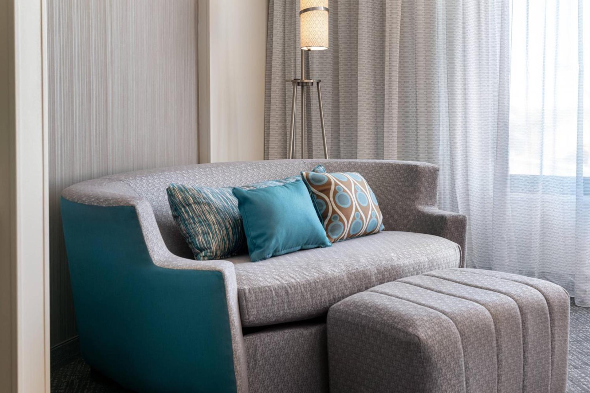 Courtyard by Marriott Petaluma Sonoma County photo 16