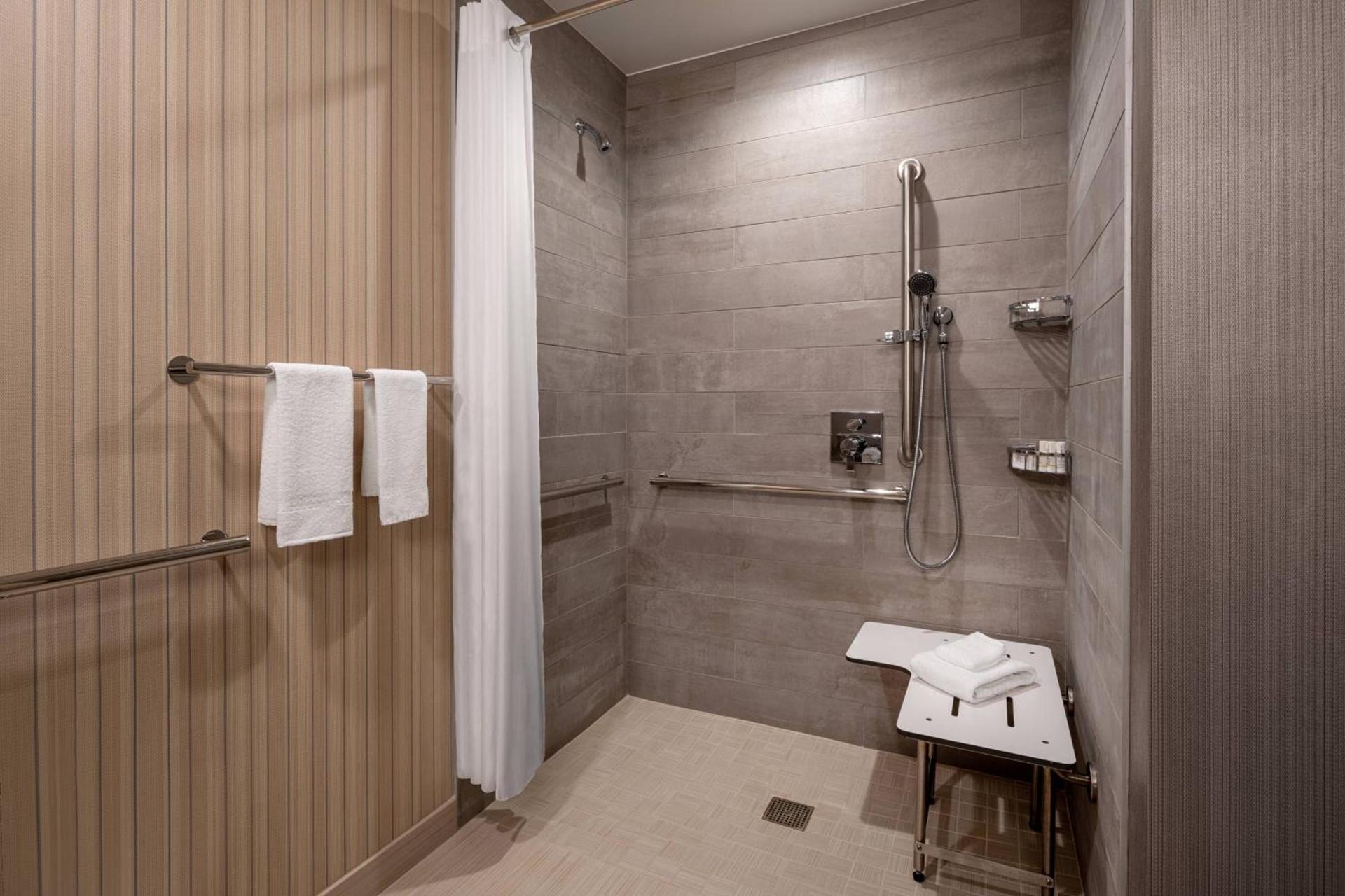 Courtyard by Marriott Petaluma Sonoma County photo 19