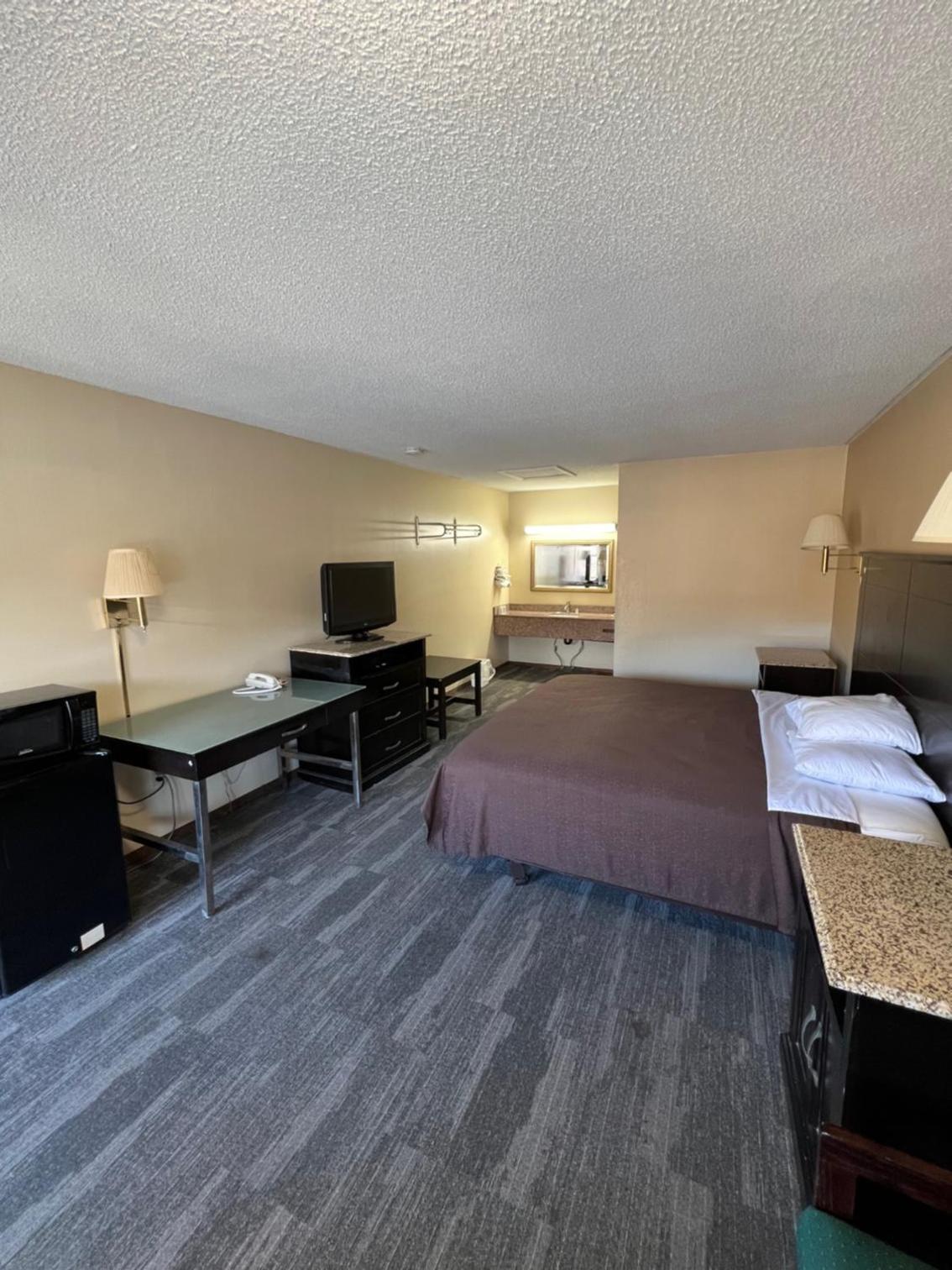 Green Valley Motel Winston Salem photo 24