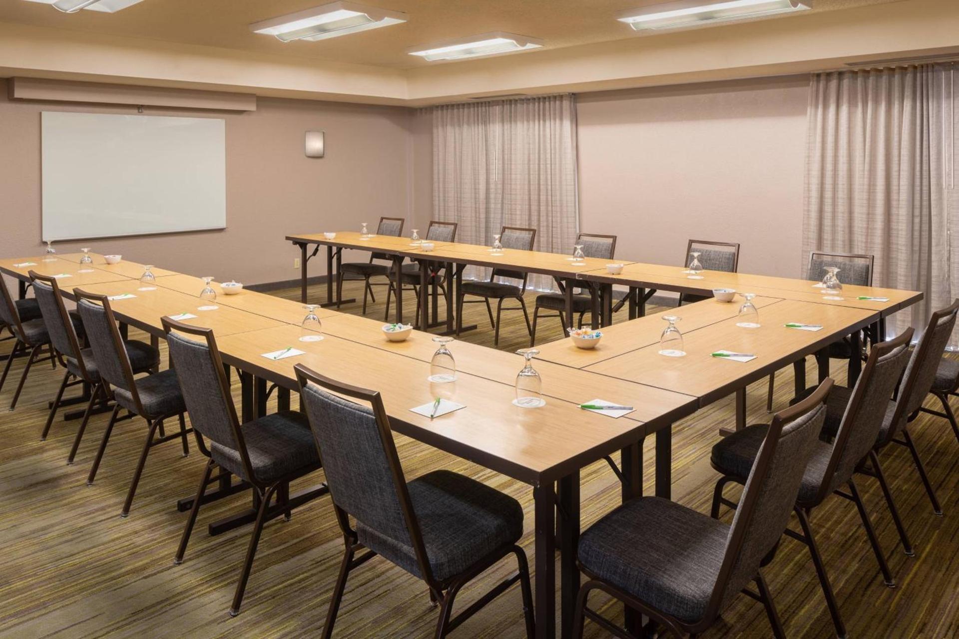 Courtyard by Marriott Orlando Airport photo 30