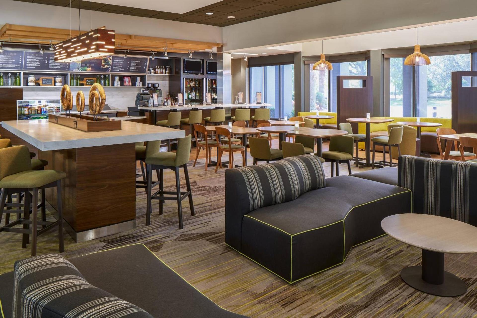 Courtyard by Marriott Orlando Airport photo 21