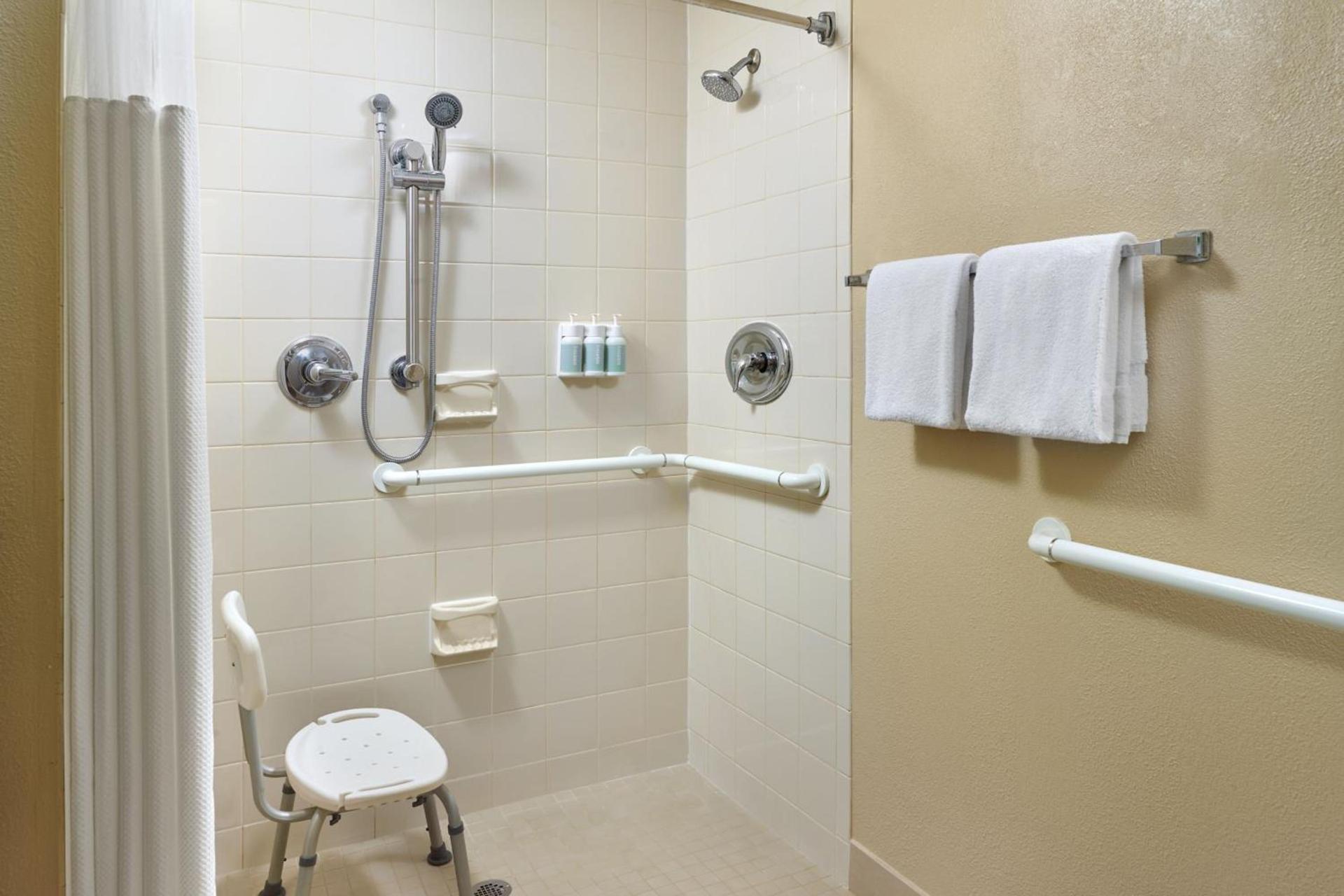 Courtyard by Marriott Orlando Airport photo 11