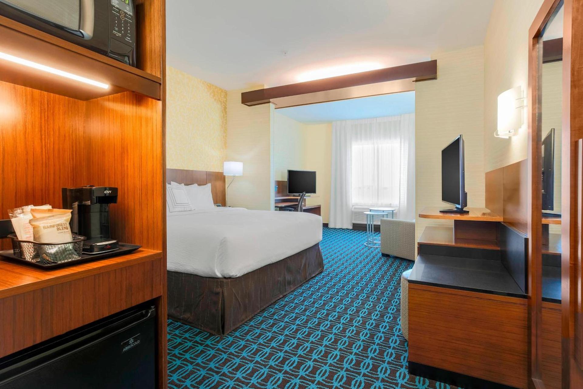 Fairfield Inn & Suites by Marriott Decatur at Decatur Conference Center photo 7